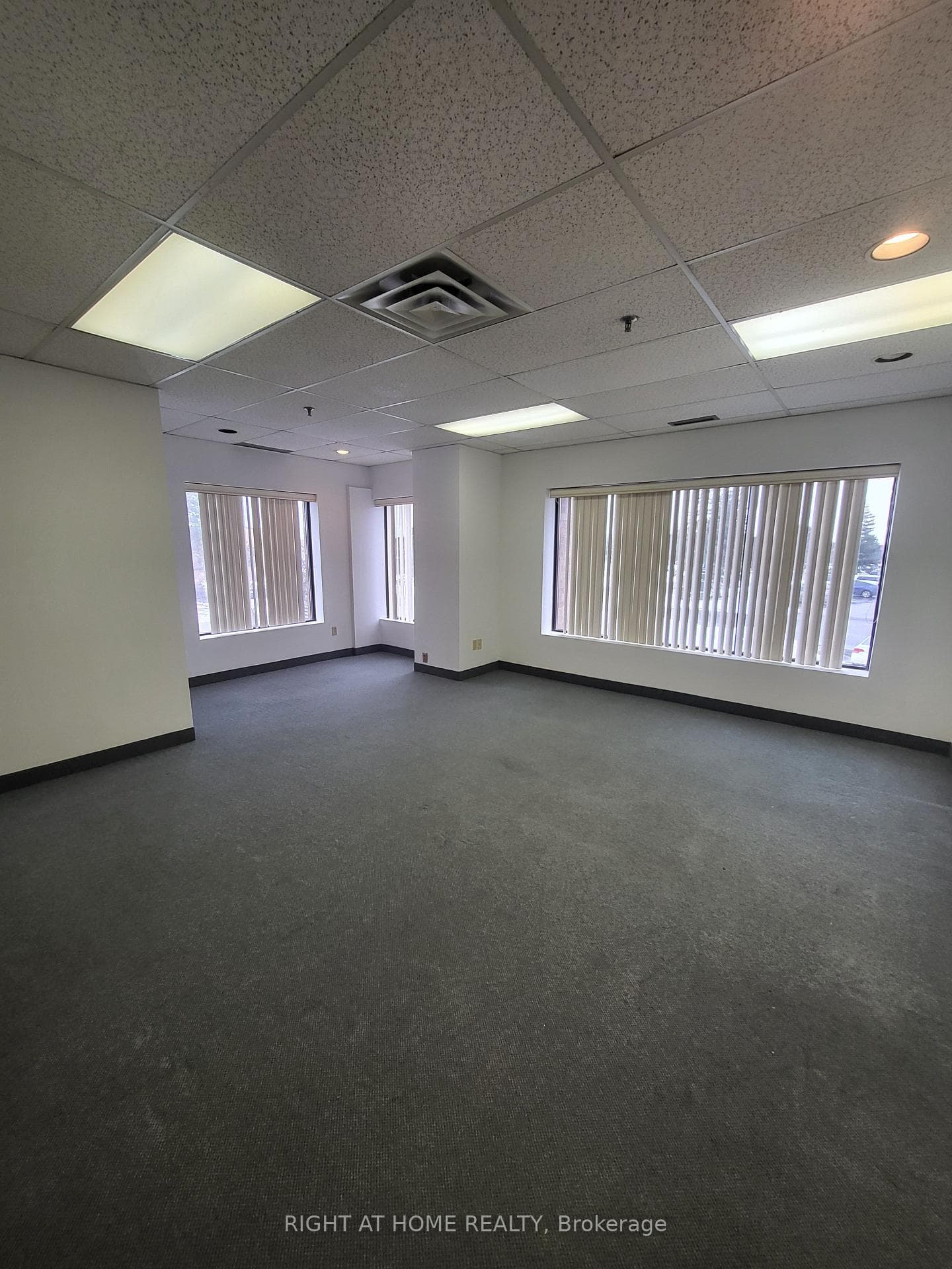 110 Cidermill Avenue A, Vaughan, ON L4K 4L9, Vaughan — photo 1