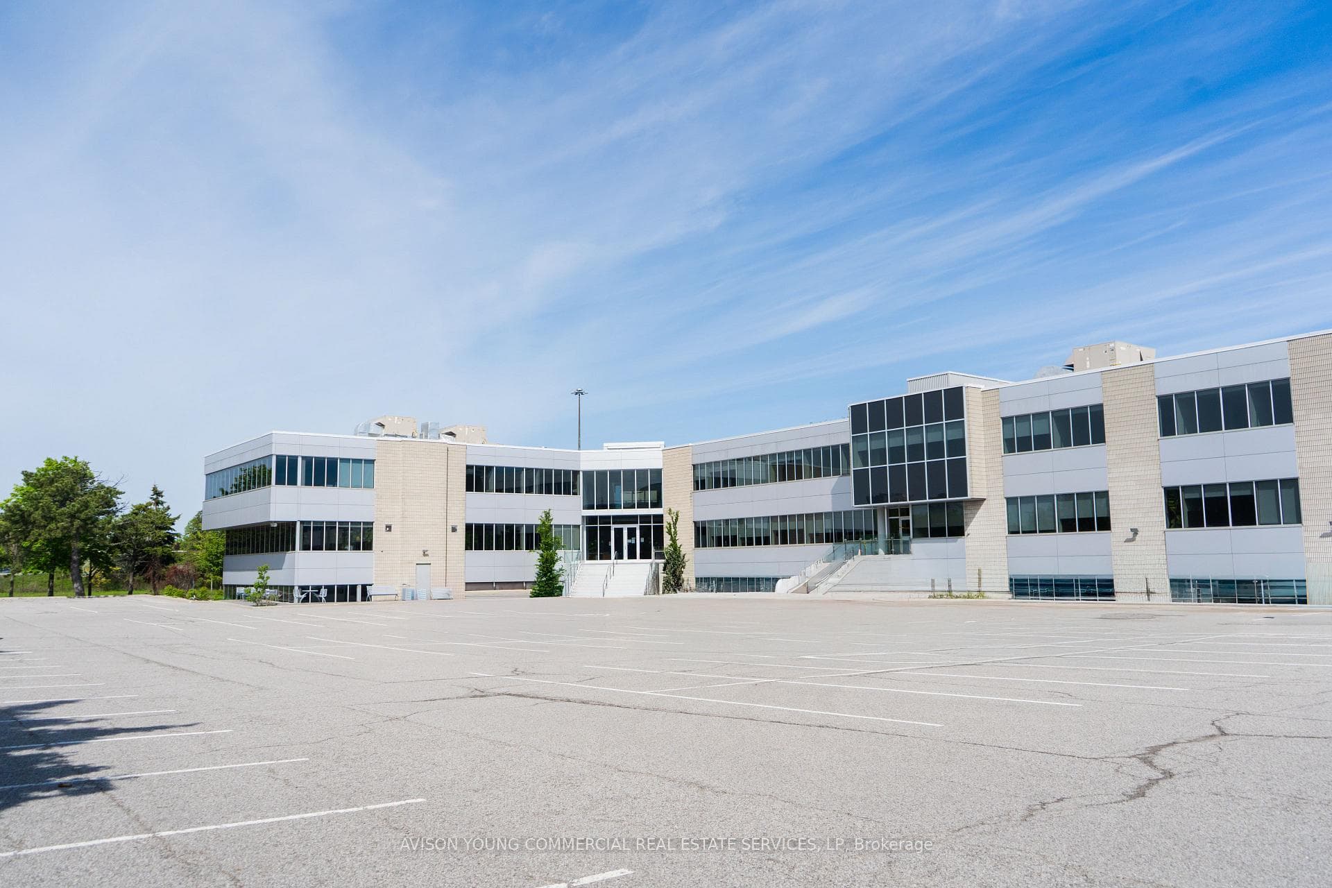 1 Sparks Avenue 31, Toronto, ON M2H 2W1, Toronto C15 — photo 1