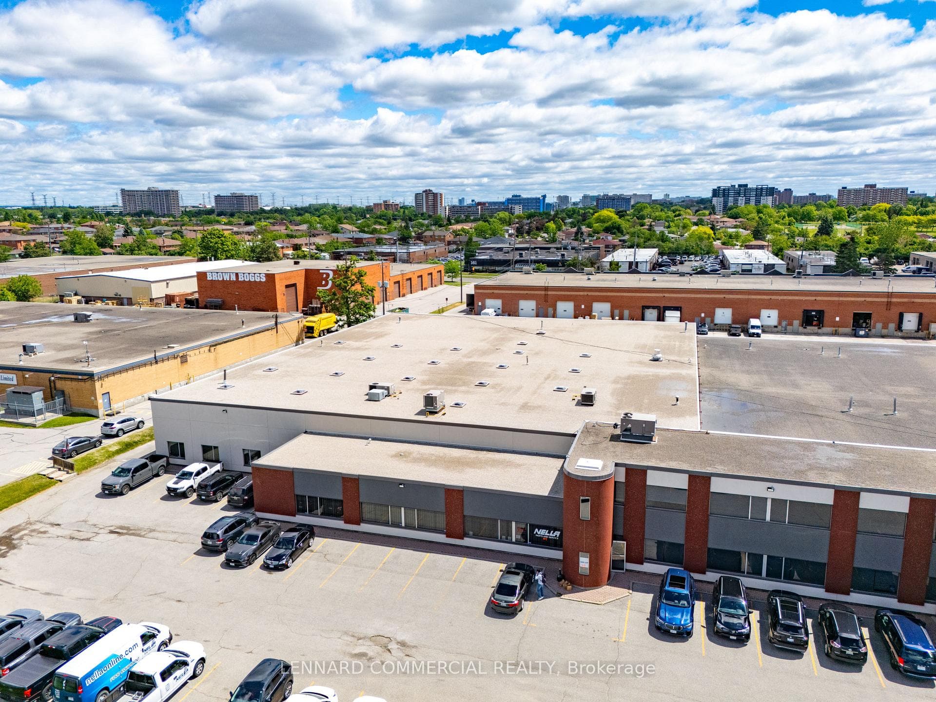 150 Norfinch Drive 4 & 5, Toronto, ON M3N 1X6, Toronto W05 — photo 1