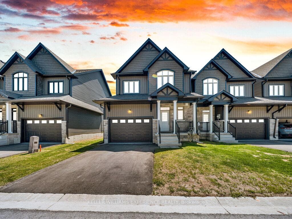 136 Rosie Street, Blue Mountains, ON N0H 1J0, Blue Mountains — photo 1