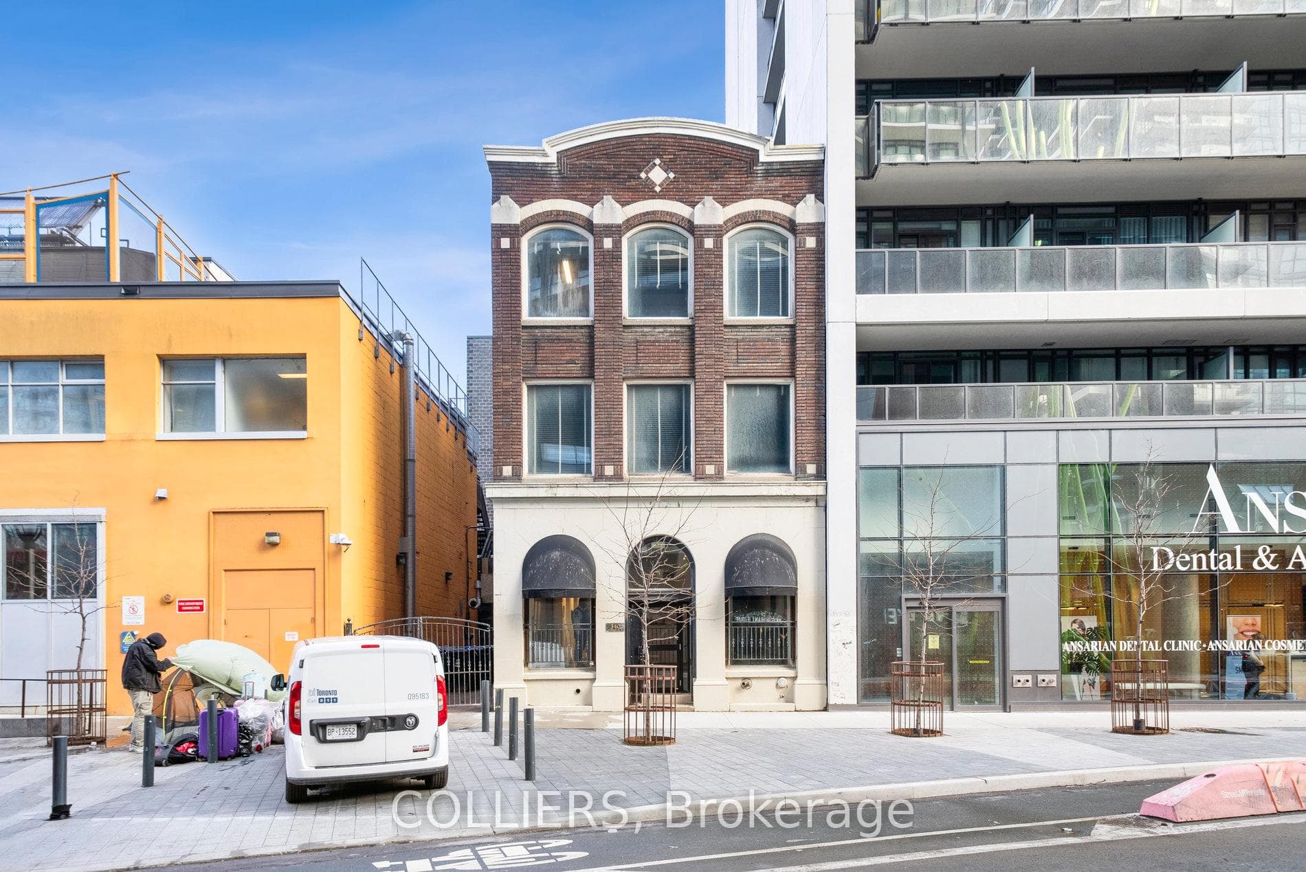 340 Richmond Street W, Toronto, ON M5V 1X2, Toronto C01 — photo 1