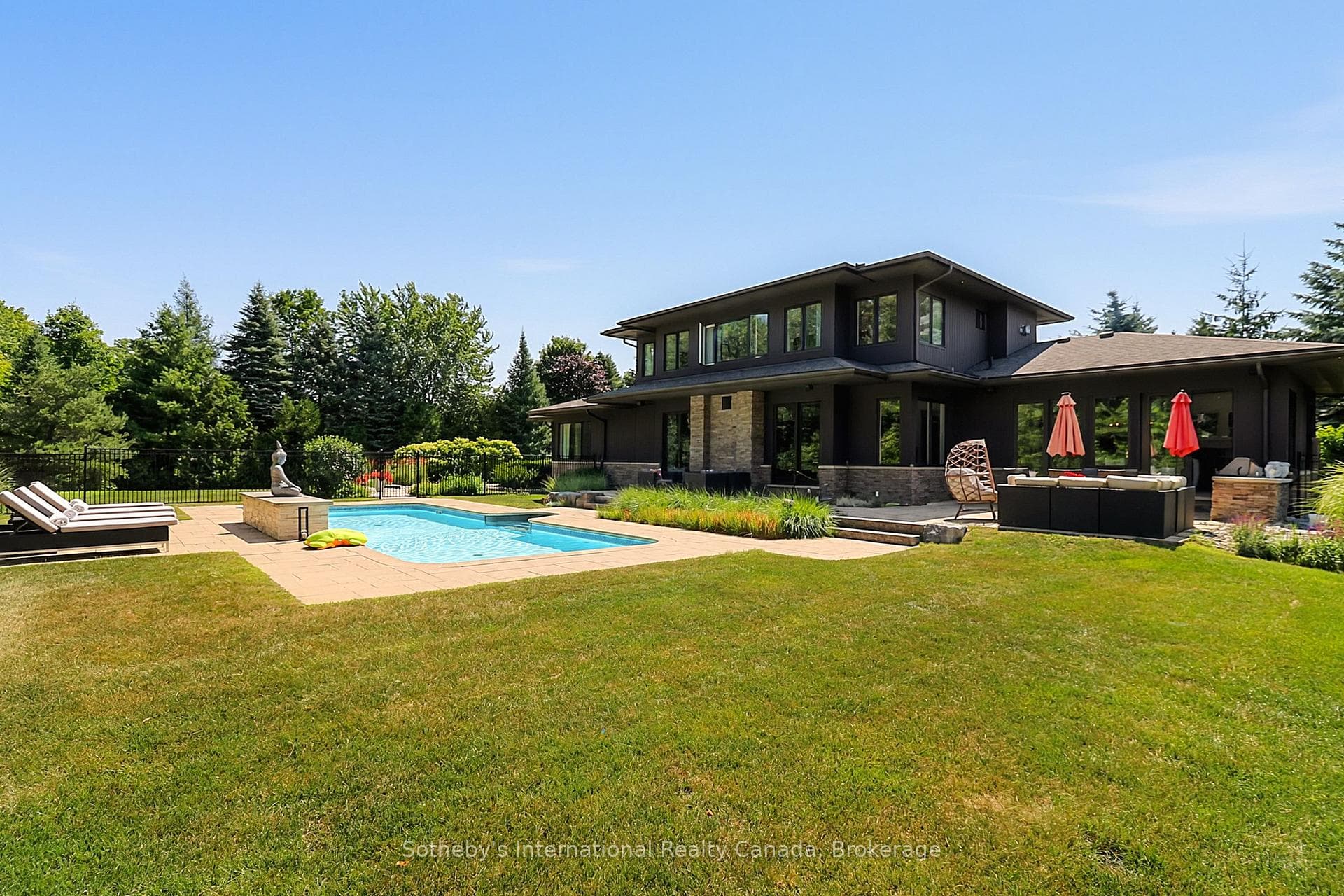 4 Holly Court, Collingwood, ON L9Y 5G5, Collingwood — photo 1