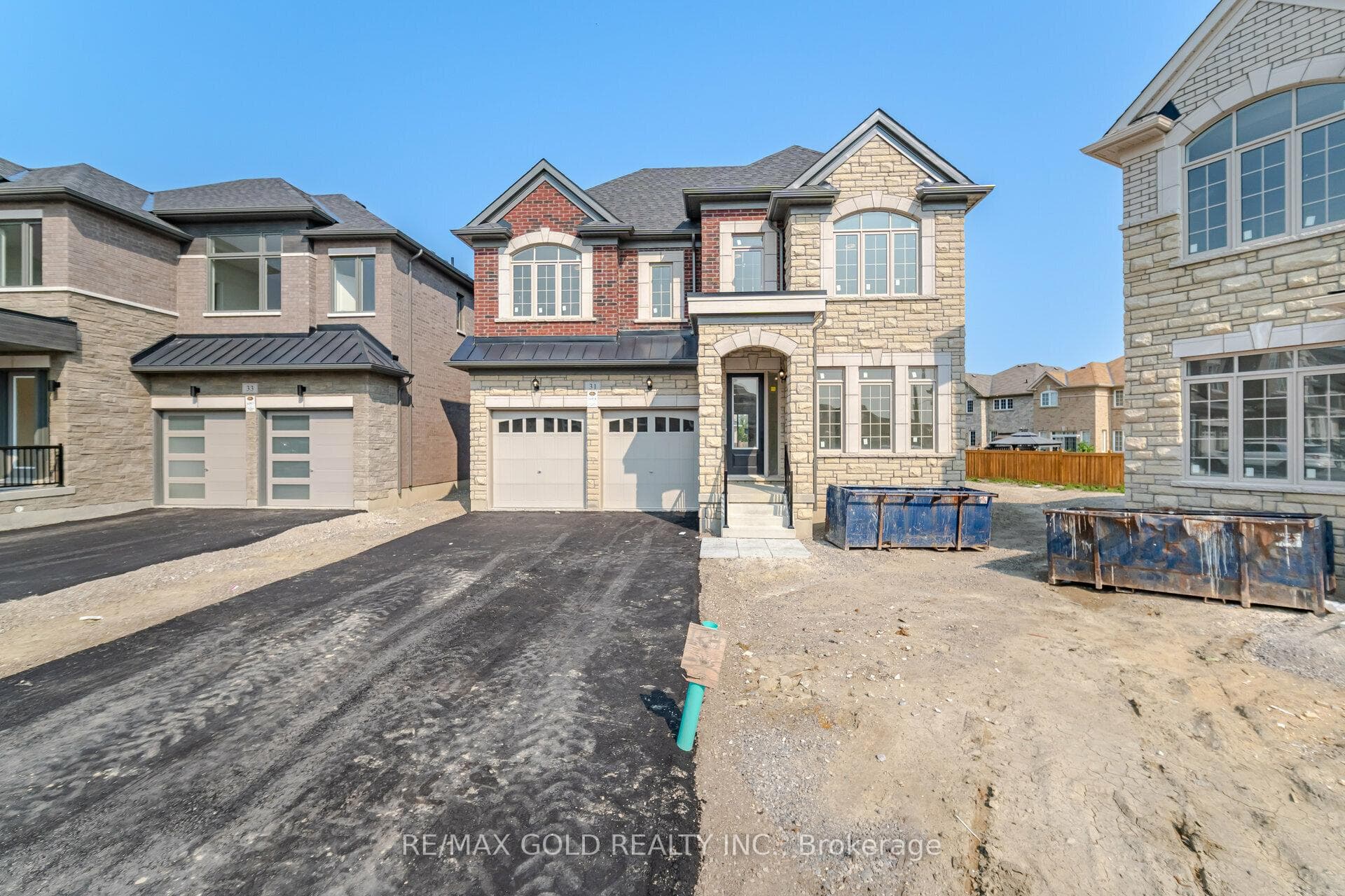31 Dolomite Drive, Brampton, ON L6P 4R6, Brampton — photo 1