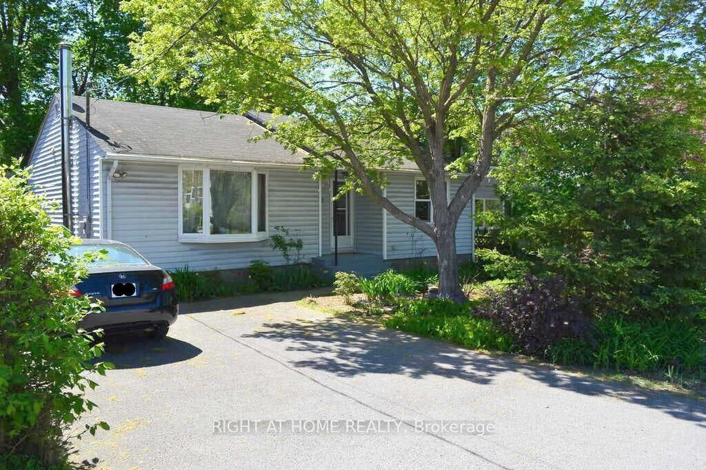 200 Woodroffe Avenue, Woodroffe, ON K2A 3V4, Woodroffe — photo 1