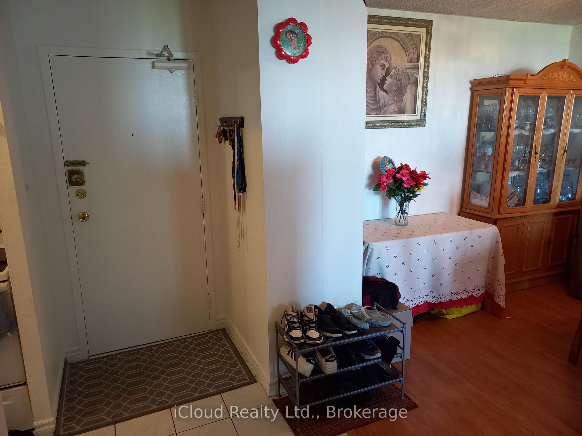 390 Dixon Road 806, Toronto, ON M9R 1T4, Toronto W09 — photo 1
