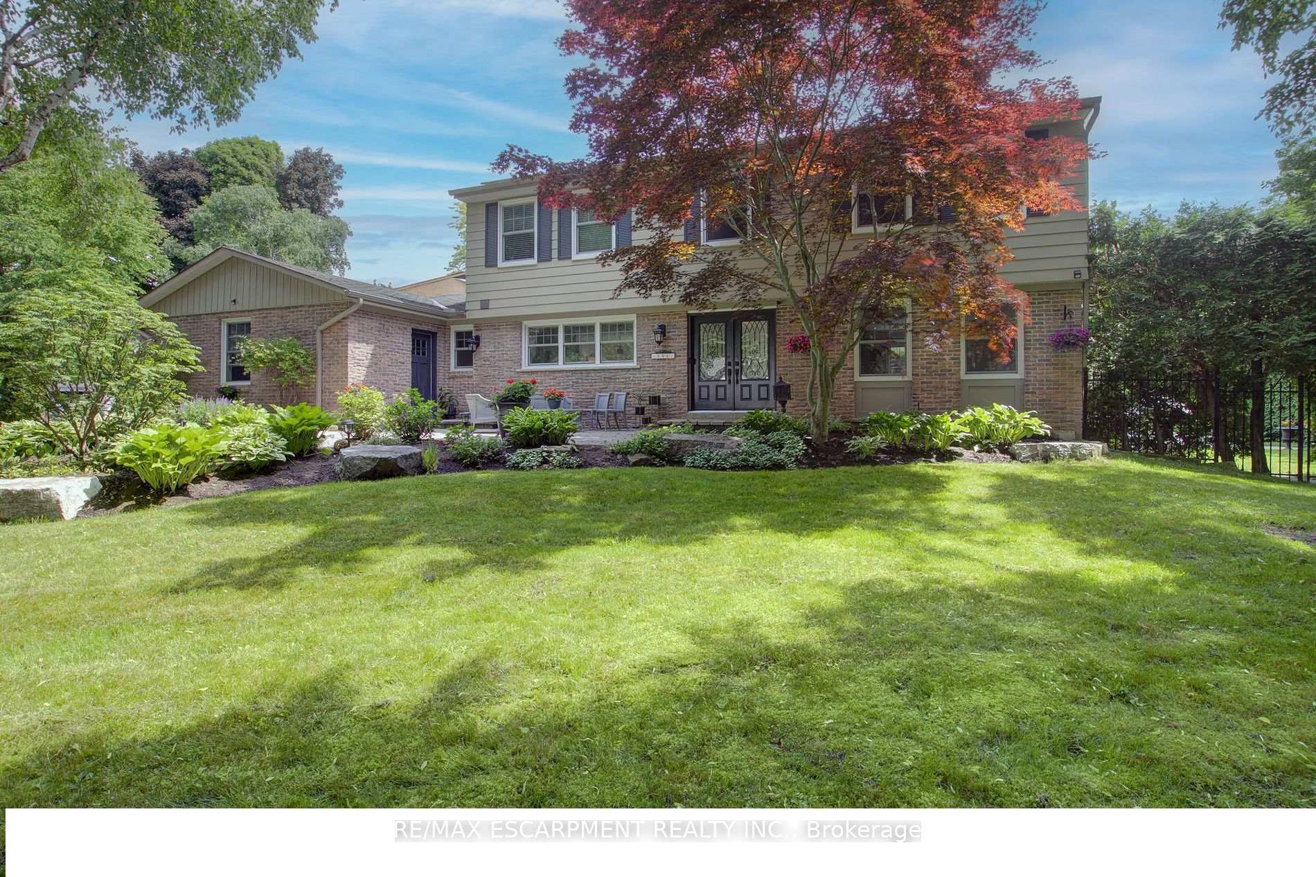 996 Cresthampton Lane, Mississauga, ON L5H 2X1, Mississauga — photo 1