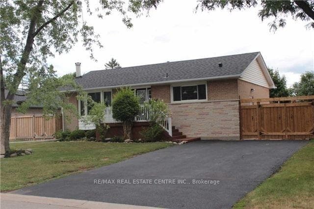 363 Duncombe Drive, Burlington, ON L7L 4M2, Burlington — photo 1