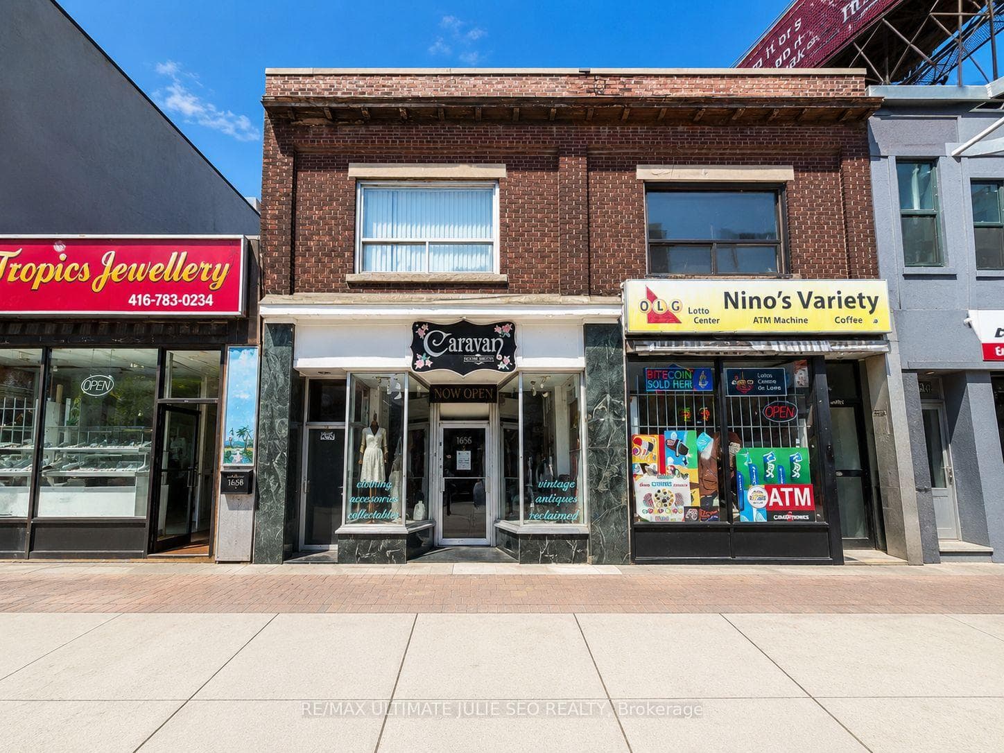 1656 Eglinton Avenue W, Toronto, ON M6E 2H2, Toronto W04 — photo 1
