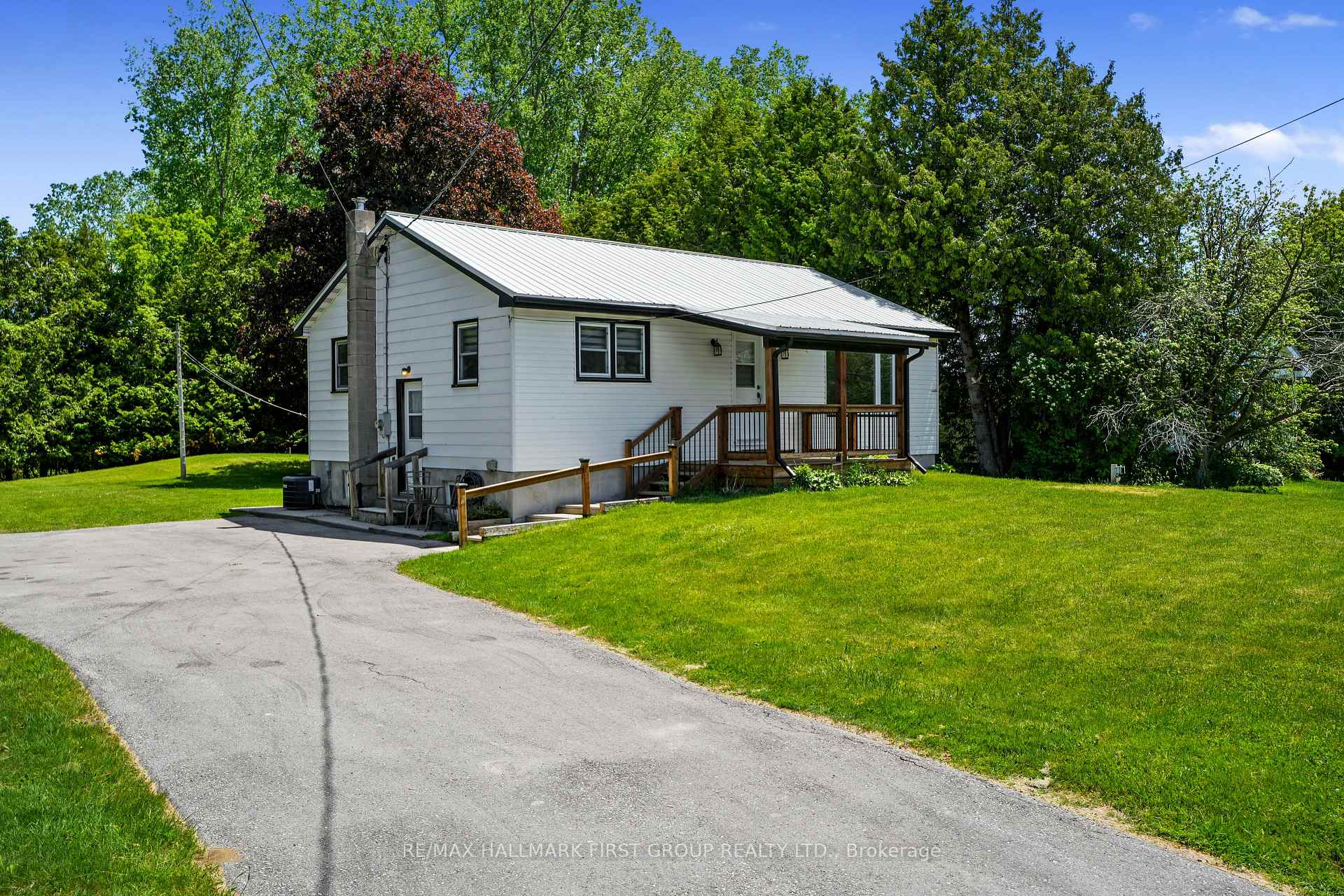 40 Whites Road, Quinte West, ON K8V 5P5, Quinte West — photo 1