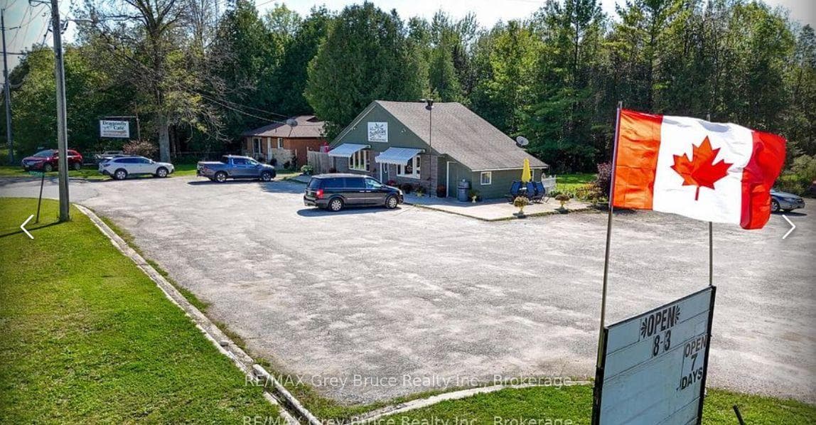 317558 and 317560 Highway 6 And 10 Highway S, Georgian Bluffs, ON N4K 5N6, Georgian Bluffs — photo 1