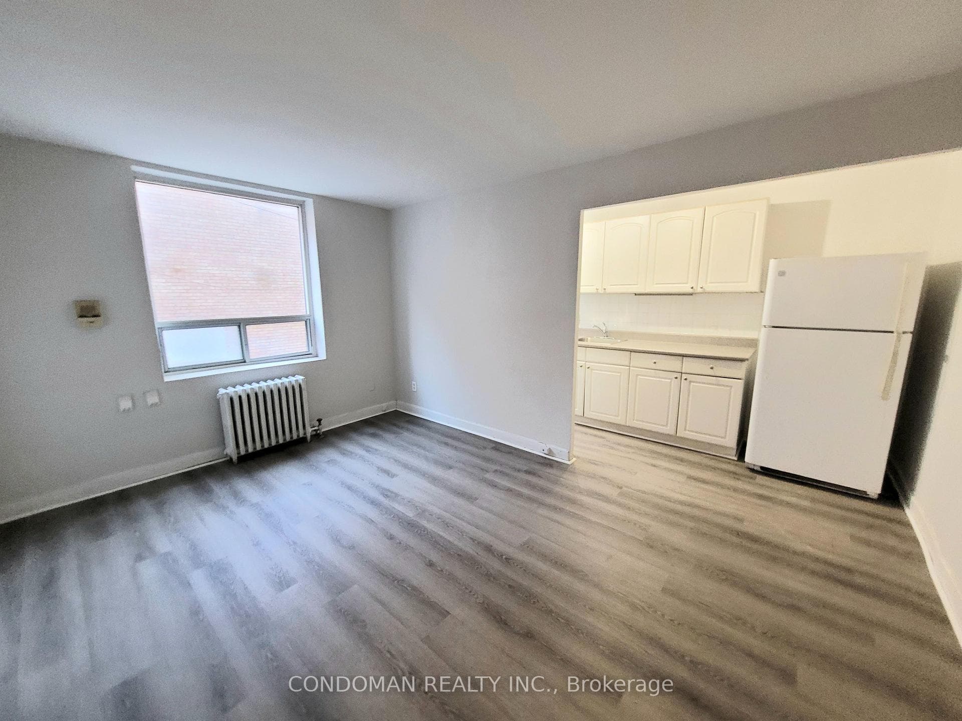852 Broadview Avenue 305, Toronto, ON M4K 2R1, Toronto E03 — photo 1