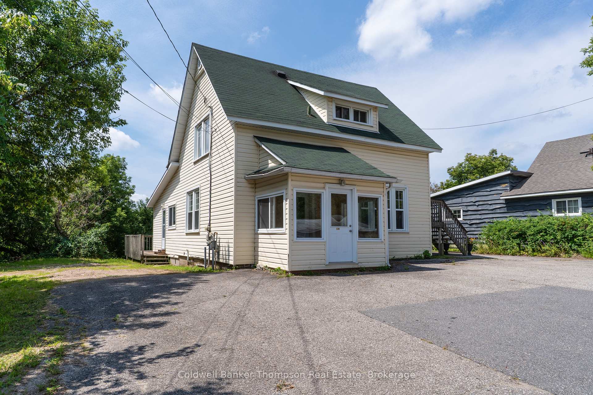 135 Ontario Street, Burk's Falls, ON P0A 1C0, Burk's Falls — photo 1