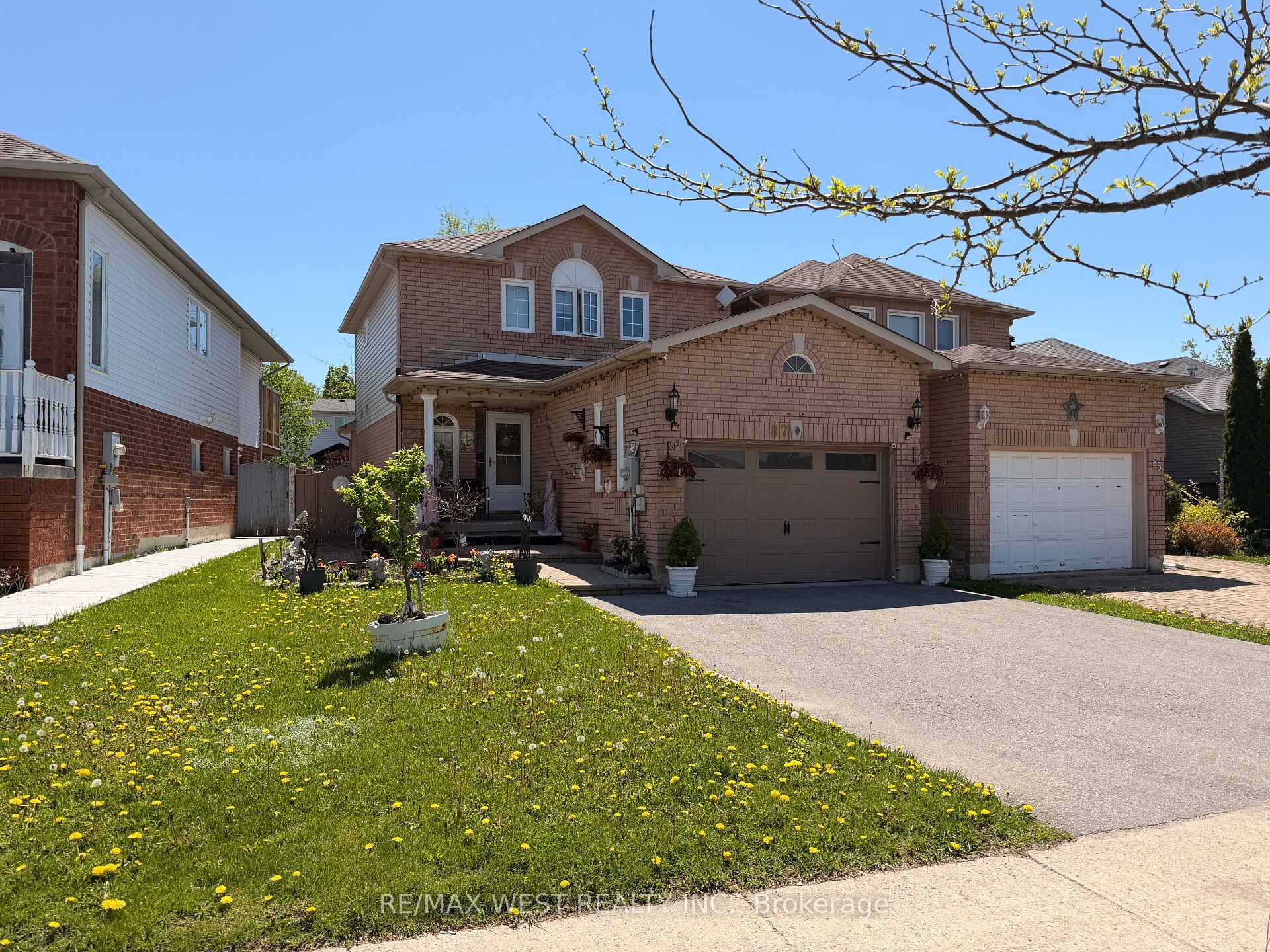 87 Athabaska Road, Barrie, ON L4N 8E9, Barrie — photo 1