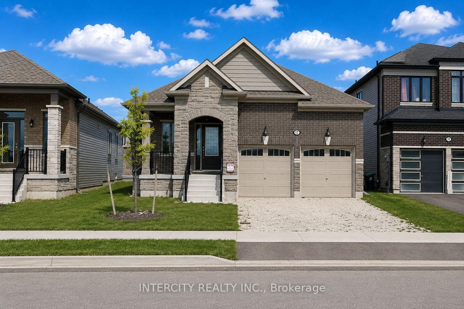 17 Union Boulevard, Wasaga Beach, ON L9Z 0M6, Wasaga Beach — photo 1