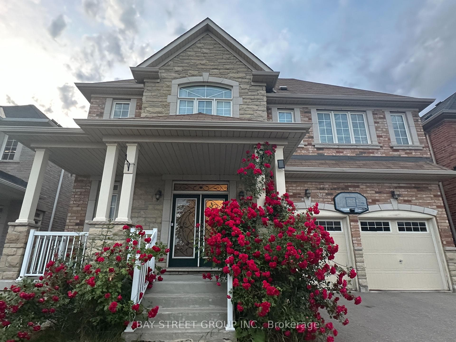90 Gable Avenue, Markham, ON L6C 2W6, Markham — photo 1