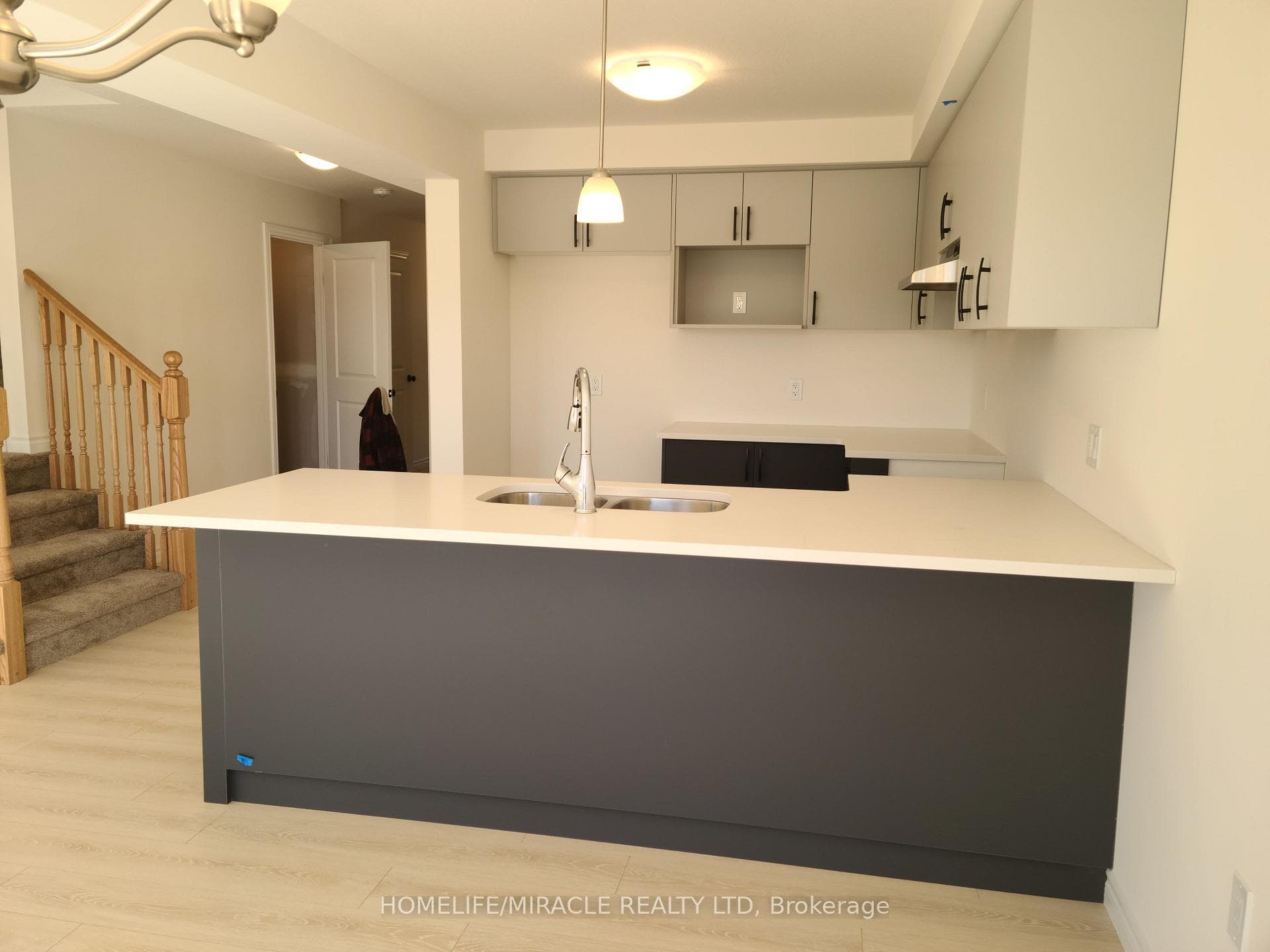 117 Mattingley Street, Brant, ON N3L 2M2, Brant — photo 1