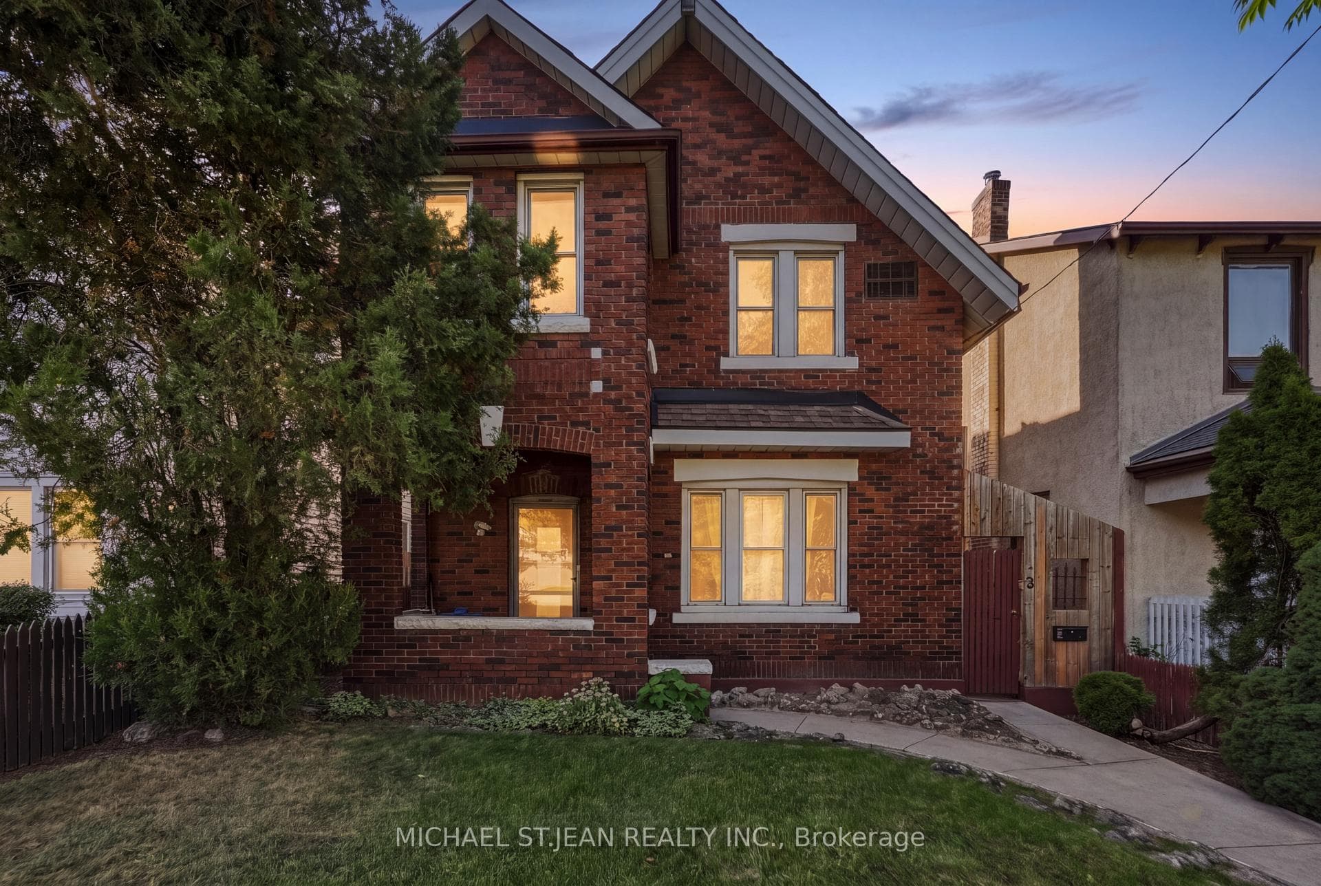 84 West Avenue S, Hamilton, ON L8N 2S3