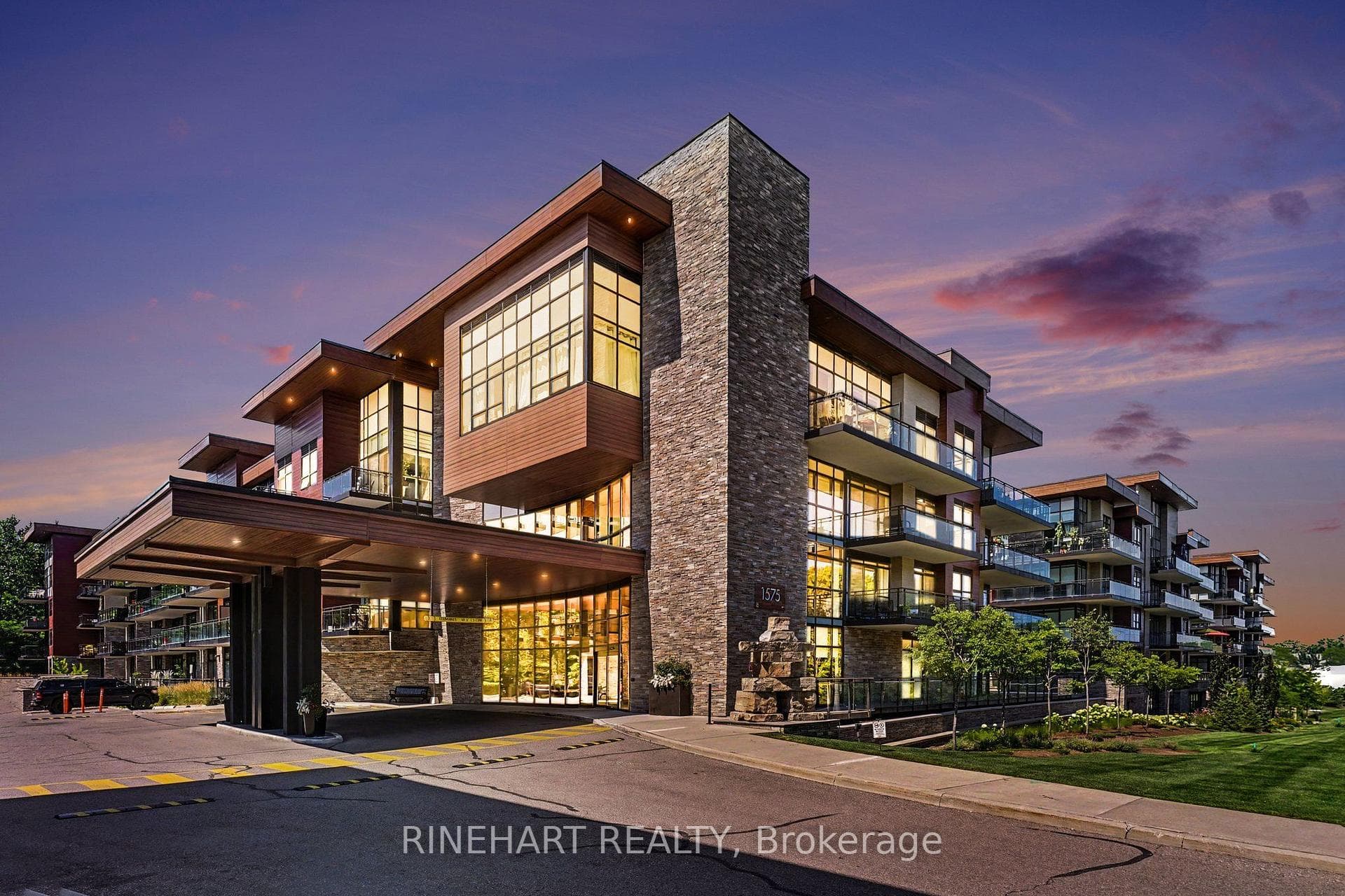 1575 Lakeshore Road W 352, Mississauga, ON L5J 0B1, Mississauga — photo 1