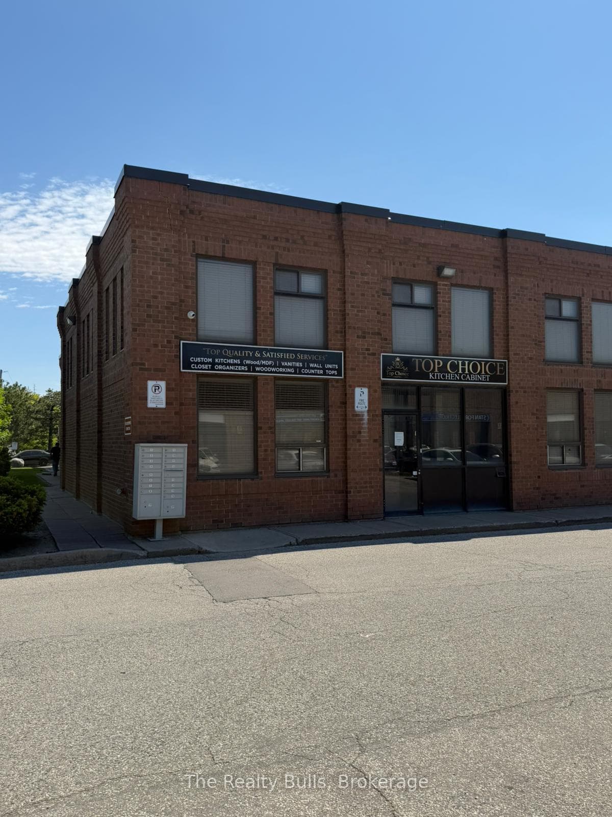 11 Goodmark Place 1, Toronto, ON M9W 6R9, Toronto W10 — photo 1