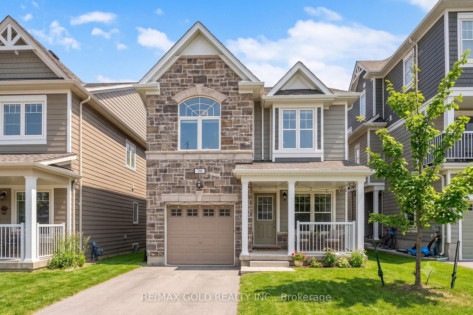30 Hills Thistle Drive, Wasaga Beach, ON L9E 0J3, Wasaga Beach — photo 1