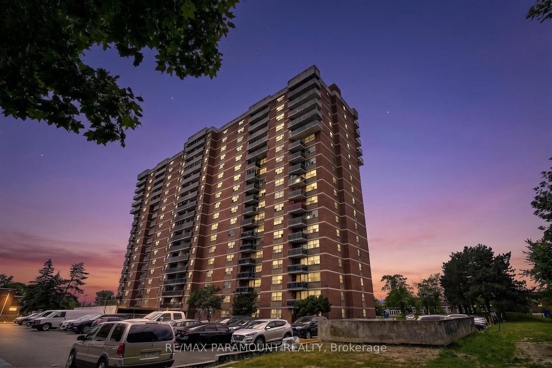2645 Kipling Avenue 1011, Toronto W10, ON M9V 3S6, Toronto W10 — photo 1