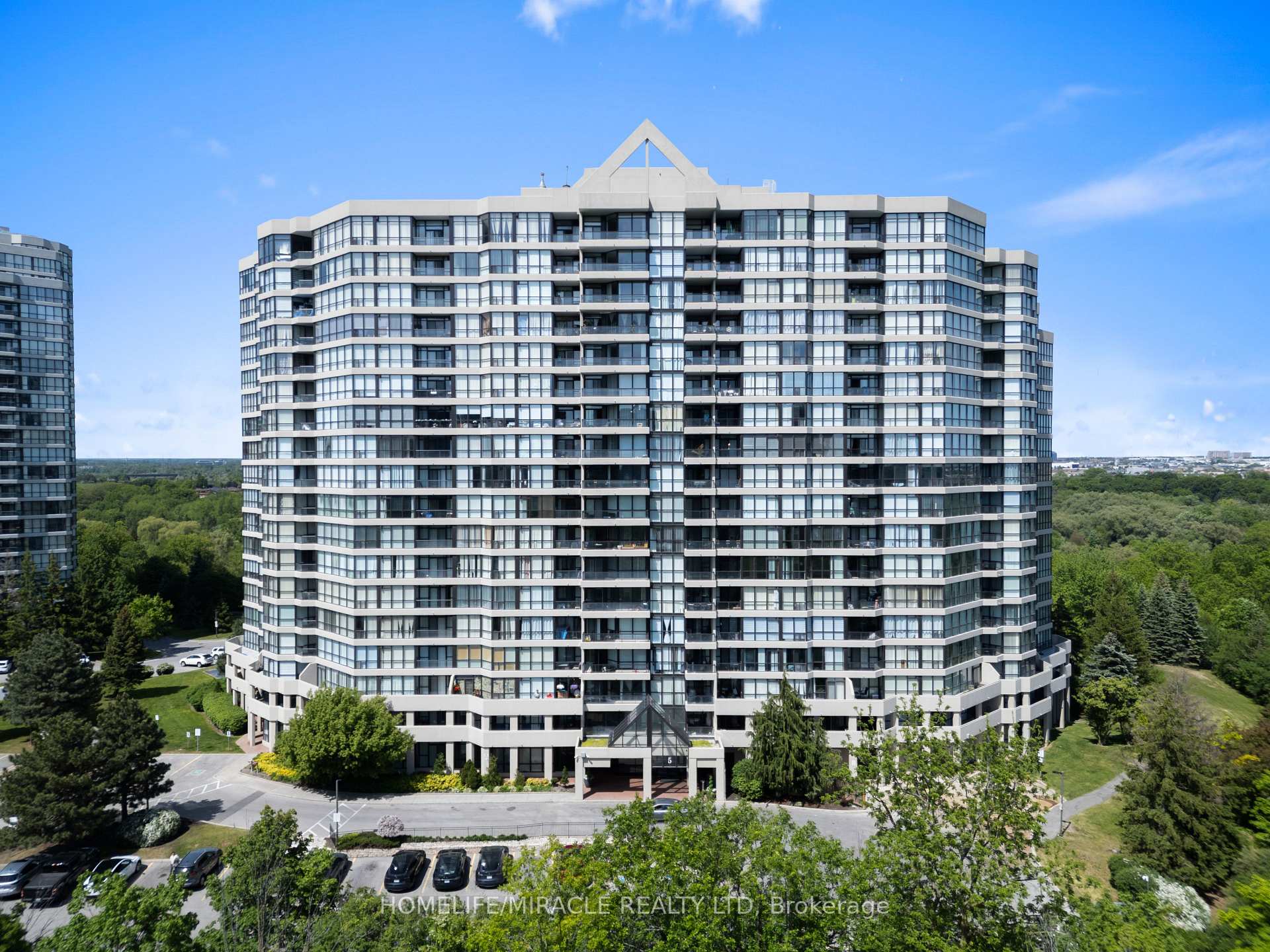 5 Rowntree Road 405, Toronto, ON M9V 5G9, Toronto W10 — photo 1