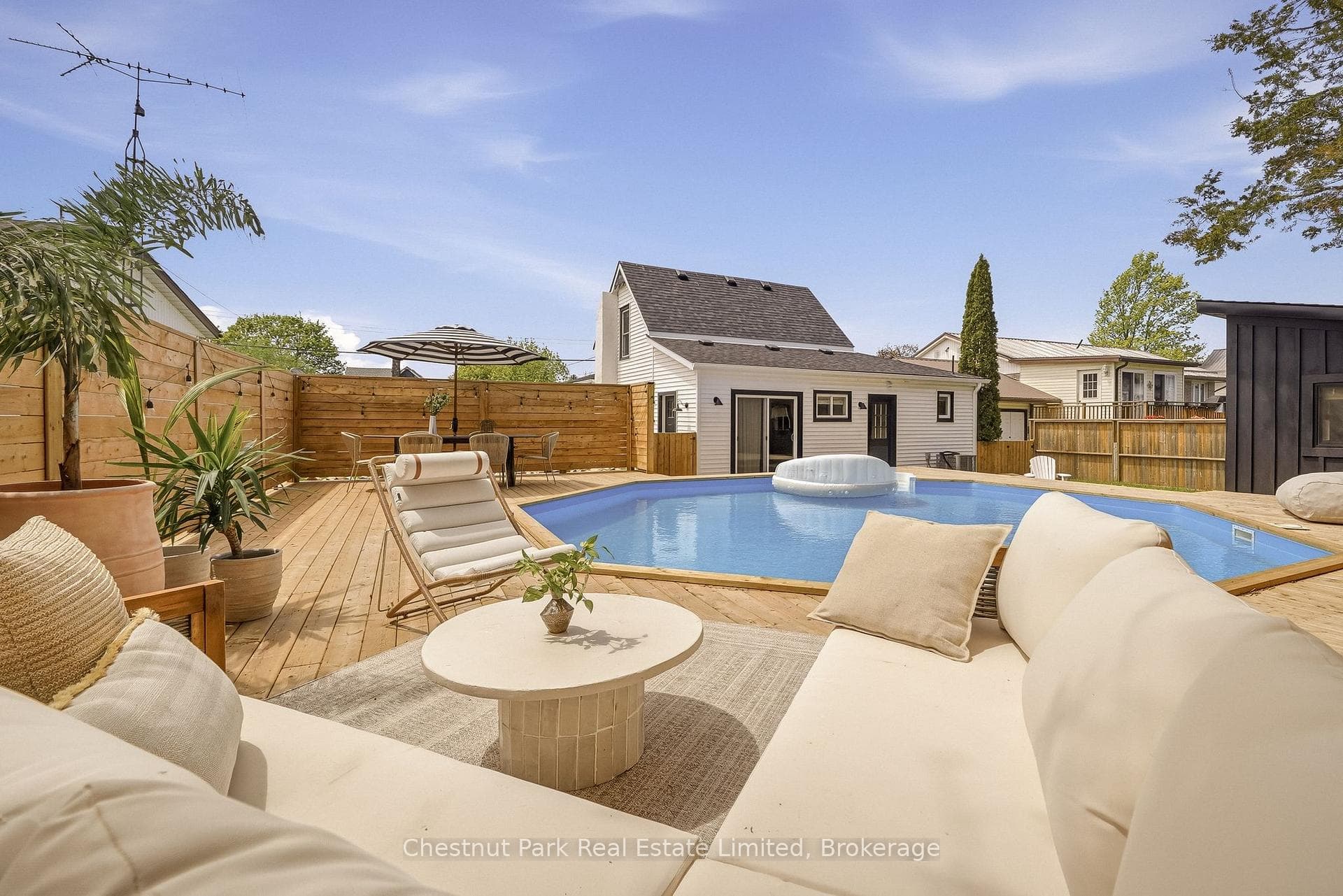 59 Maple Street, Prince Edward County, ON K0K 3L0, Prince Edward County — photo 1