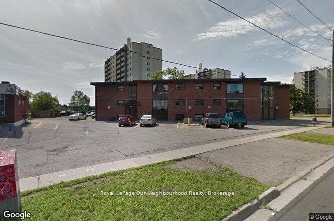 211 Nonquon Road N 104, Oshawa, ON L1G 3S7, Oshawa — photo 1