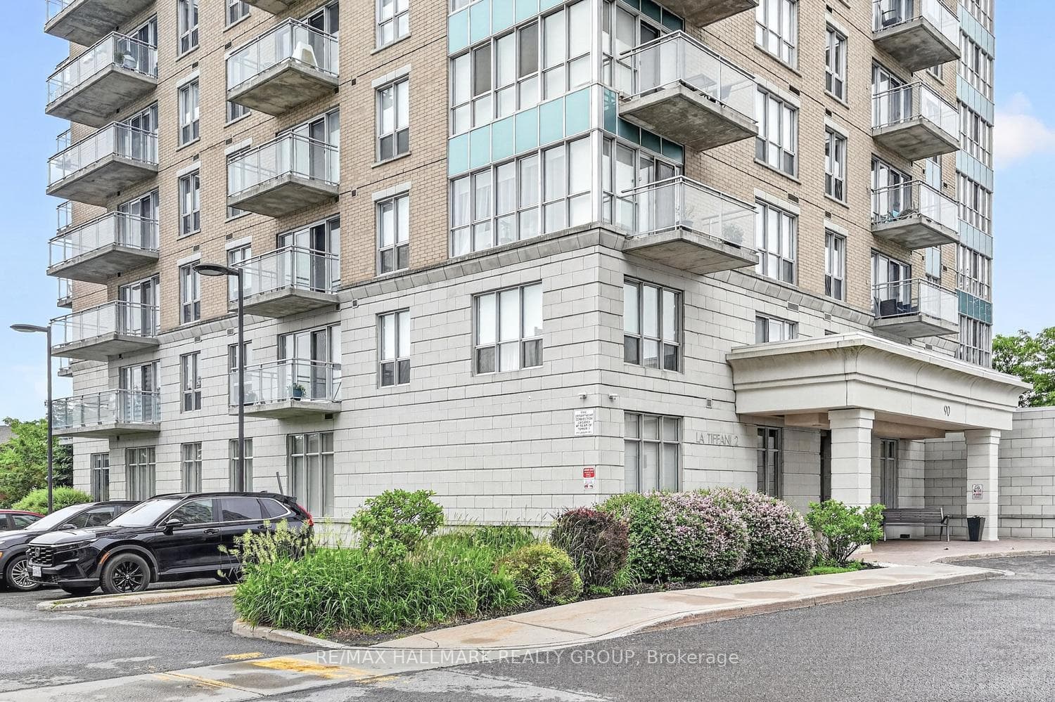 90 Landry Street 1107, Vanier and Kingsview Park, ON K1L 0A9, Vanier and Kingsview Park — photo 1
