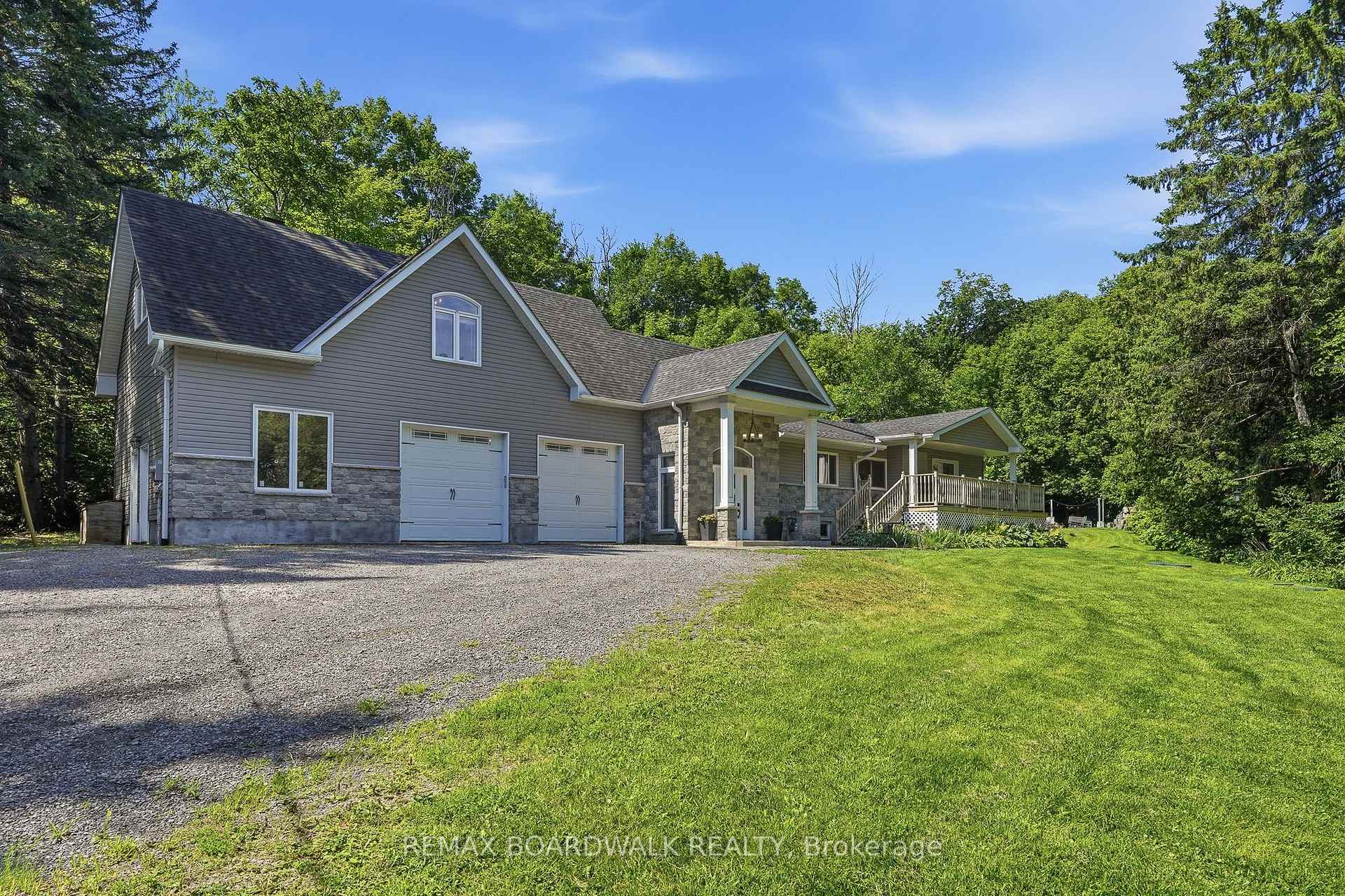 1110 Dunning Road, Orleans - Cumberland and Area, ON K4C 1P5, Orleans - Cumberland and Area — photo 1