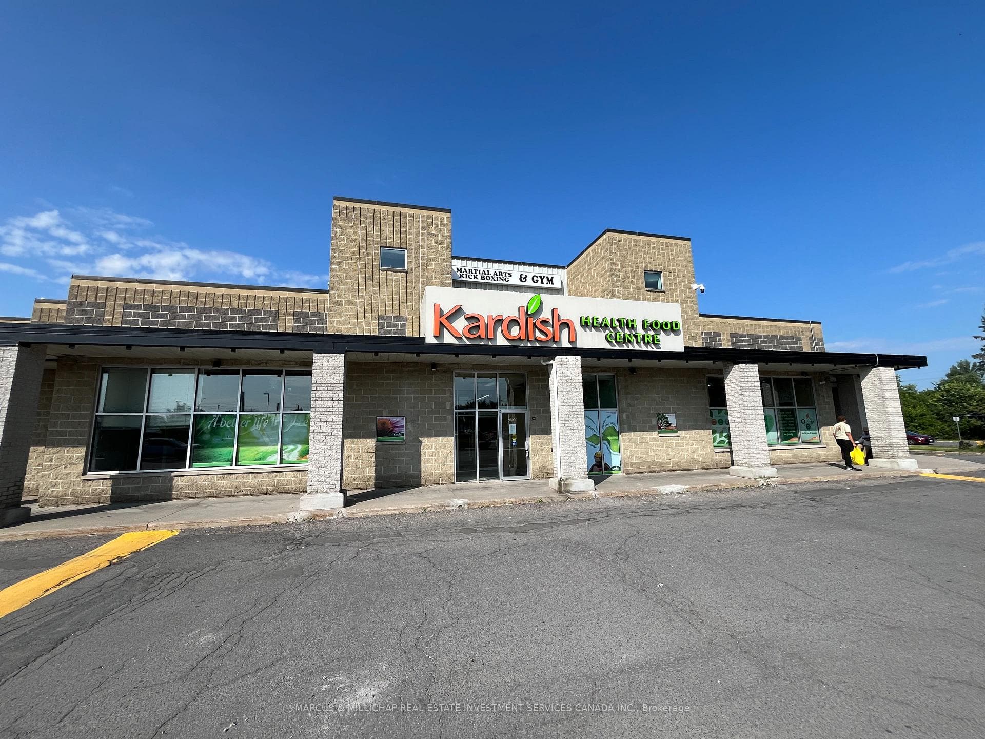 2950 Bank Street, Blossom Park - Airport and Area, ON K1T 1N8, Blossom Park - Airport and Area — photo 1