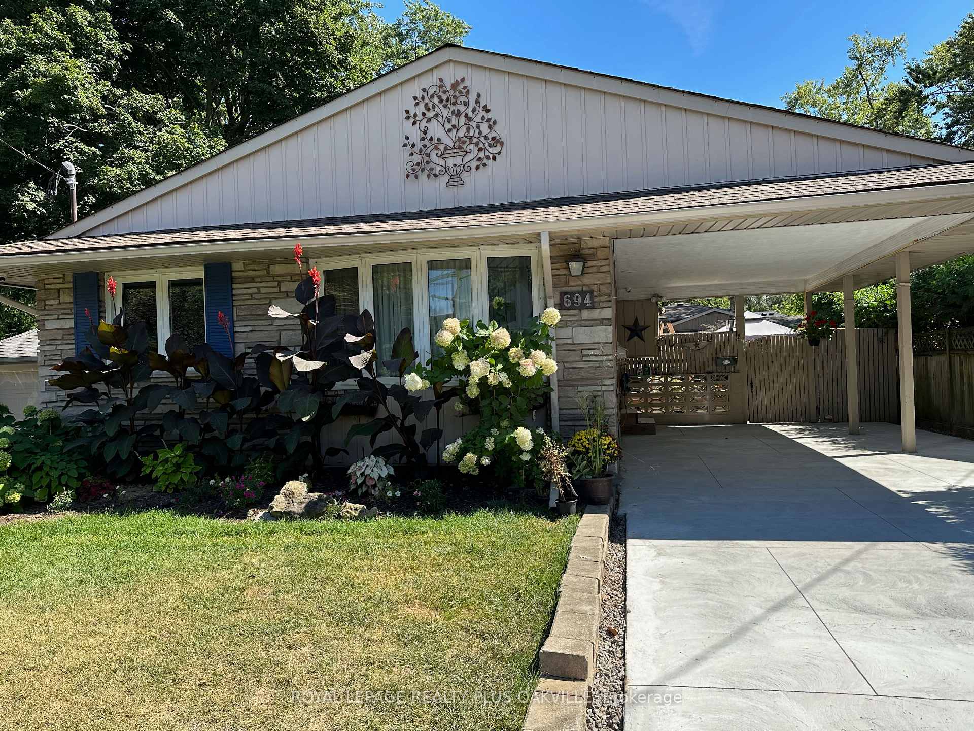694 Niagara Street Upper, St. Catharines, ON L2M 3R9, St. Catharines — photo 1