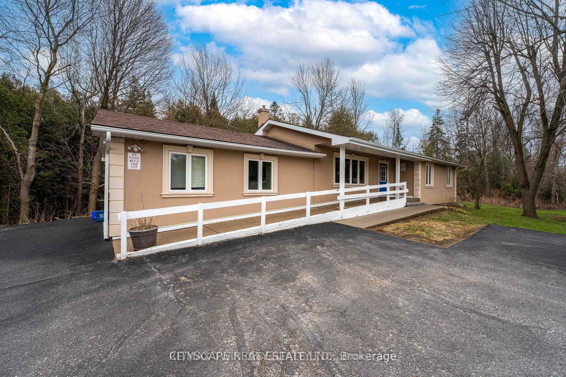 9565 Wellington Road 124 Road, Erin, ON N0B 1T0, Erin — photo 1