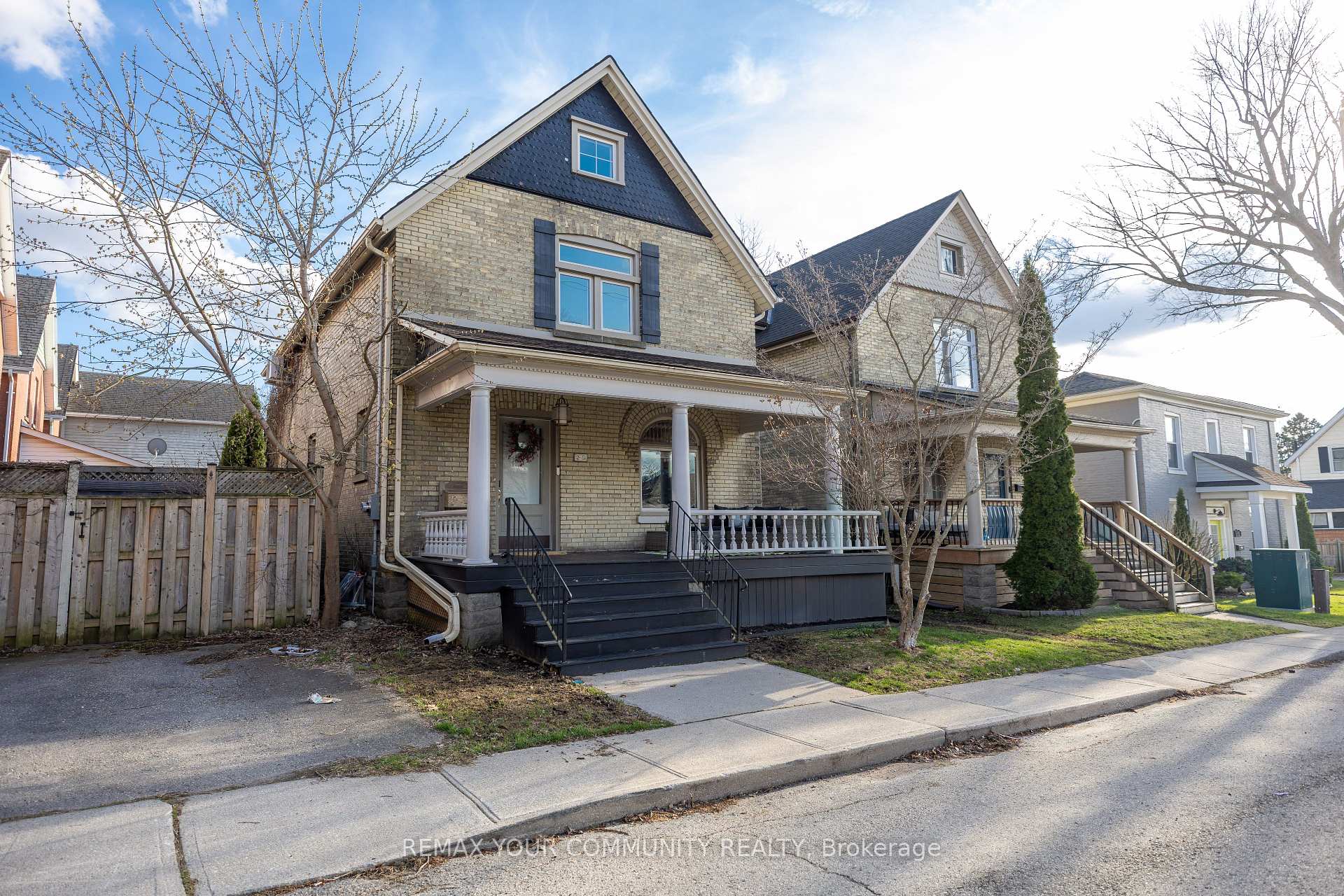 20 VICTORIA Street, St. Thomas, ON N5R 2E5, St. Thomas — photo 1