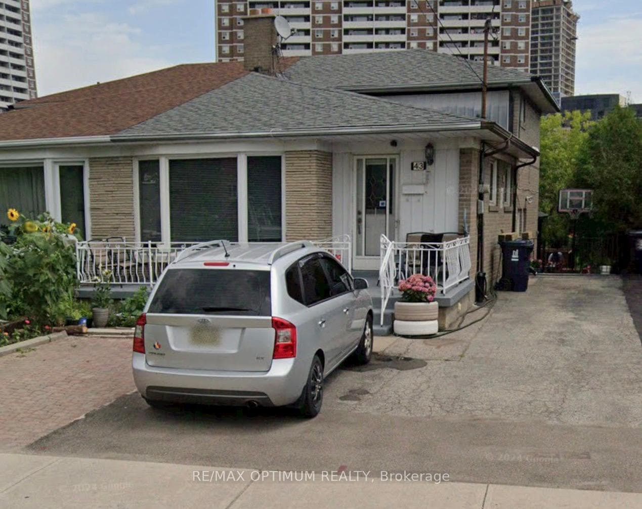 43 Lindylou Road, Toronto, ON M9M 2B1, Toronto W05 — photo 1