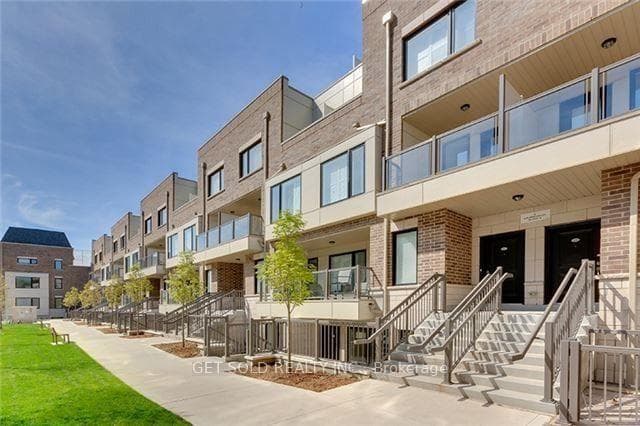 8 Drummond Street 421, Toronto, ON M8V 1Y8, Toronto W06 — photo 1