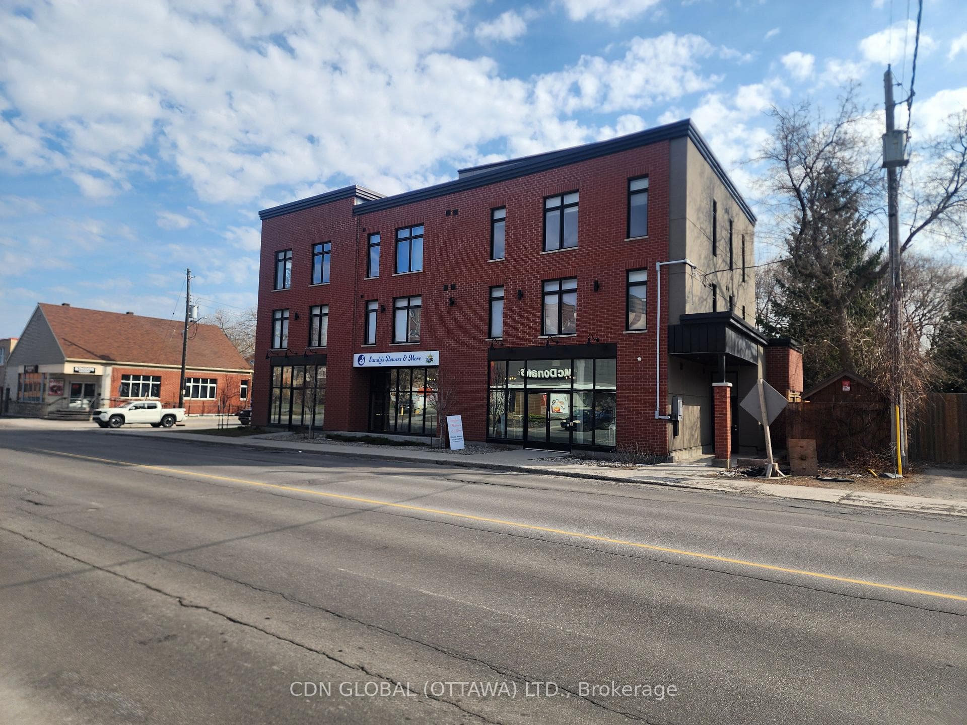 144 Renfrew Avenue, Glebe - Ottawa East and Area, ON K1S 1Z8, Glebe - Ottawa East and Area — photo 1