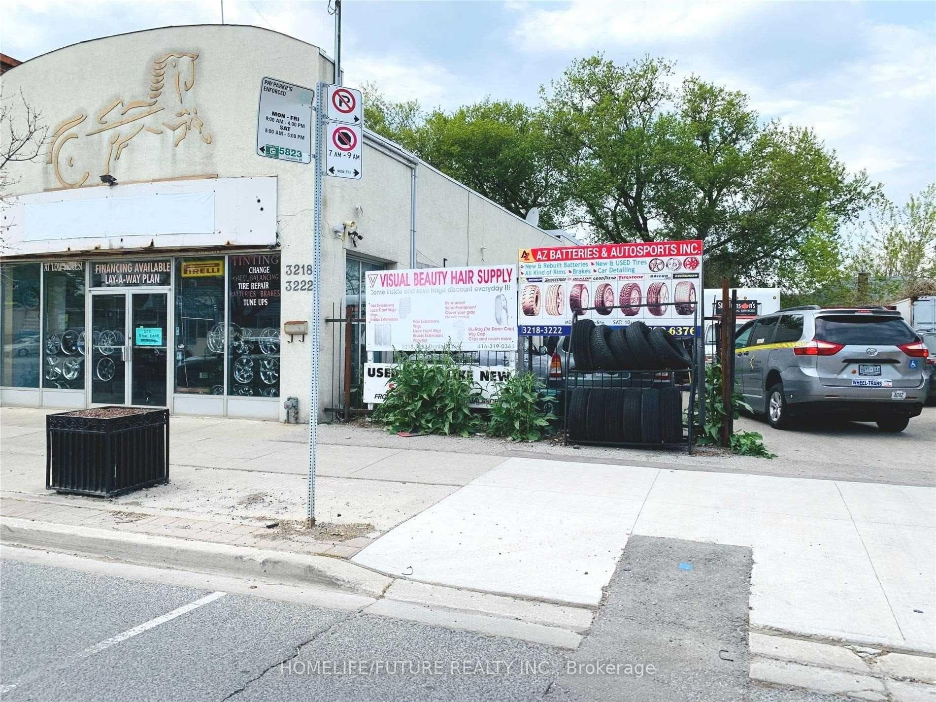 3218 Danforth Avenue, Toronto, ON M1L 1C1, Toronto E06 — photo 1