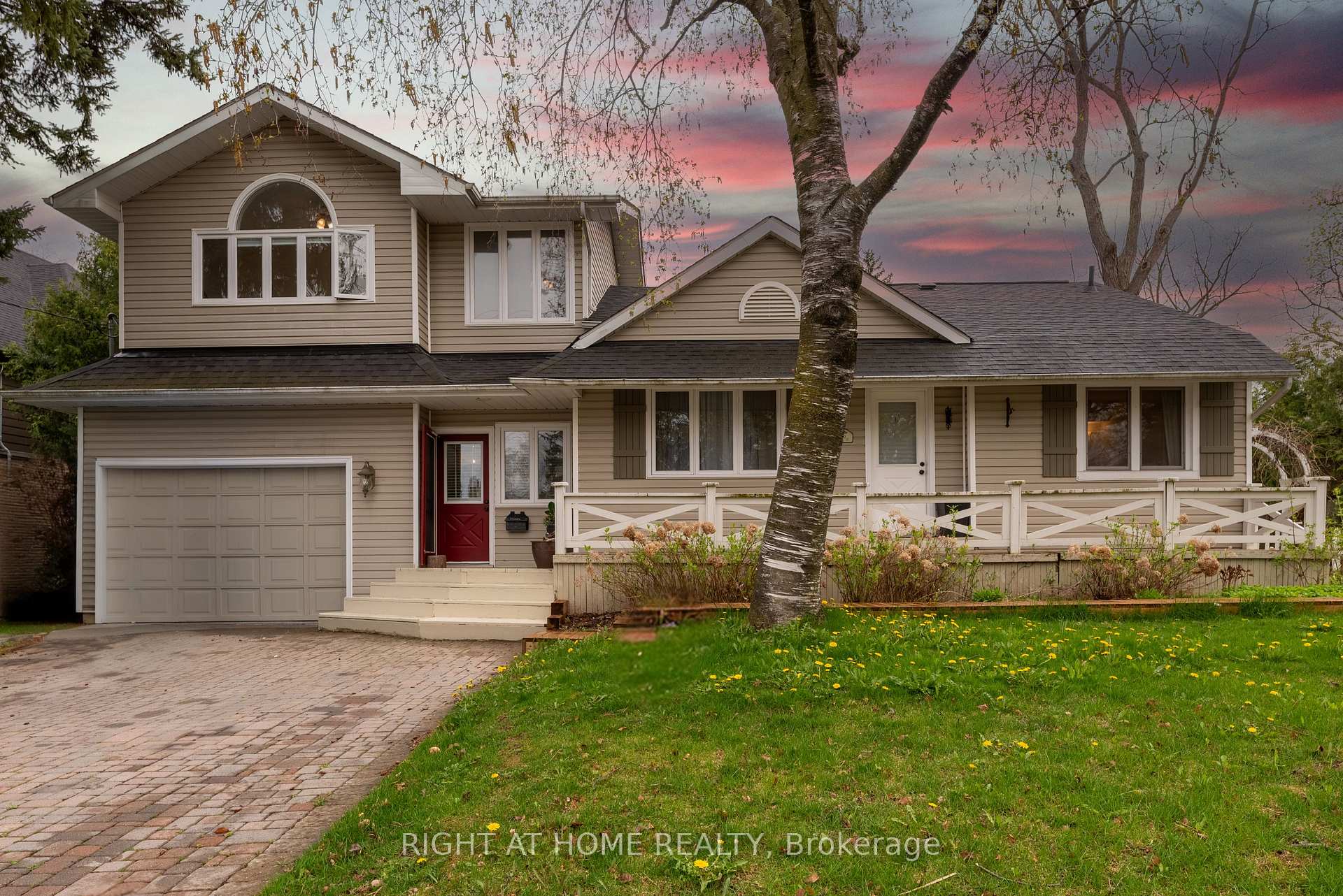 120 Wright Street, Richmond Hill, ON L4C 4A5, Richmond Hill — photo 1