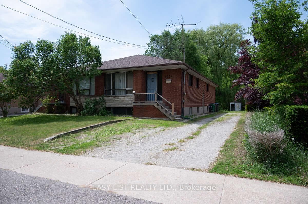 1574 Northmount Avenue, Mississauga, ON L5E 1Z1, Mississauga — photo 1