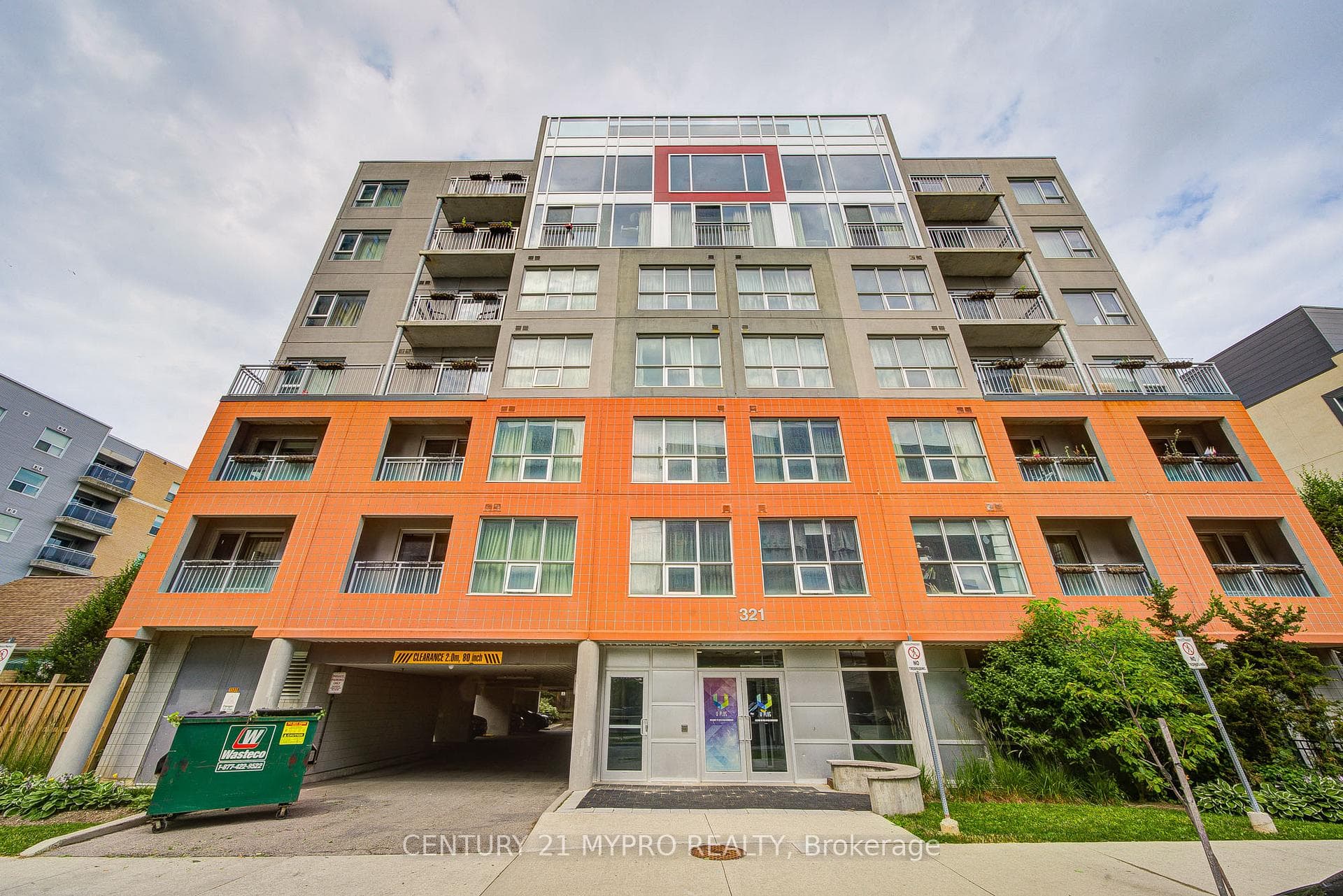 321 Spruce Street 710, Waterloo, ON N2L 0G4, Waterloo — photo 1