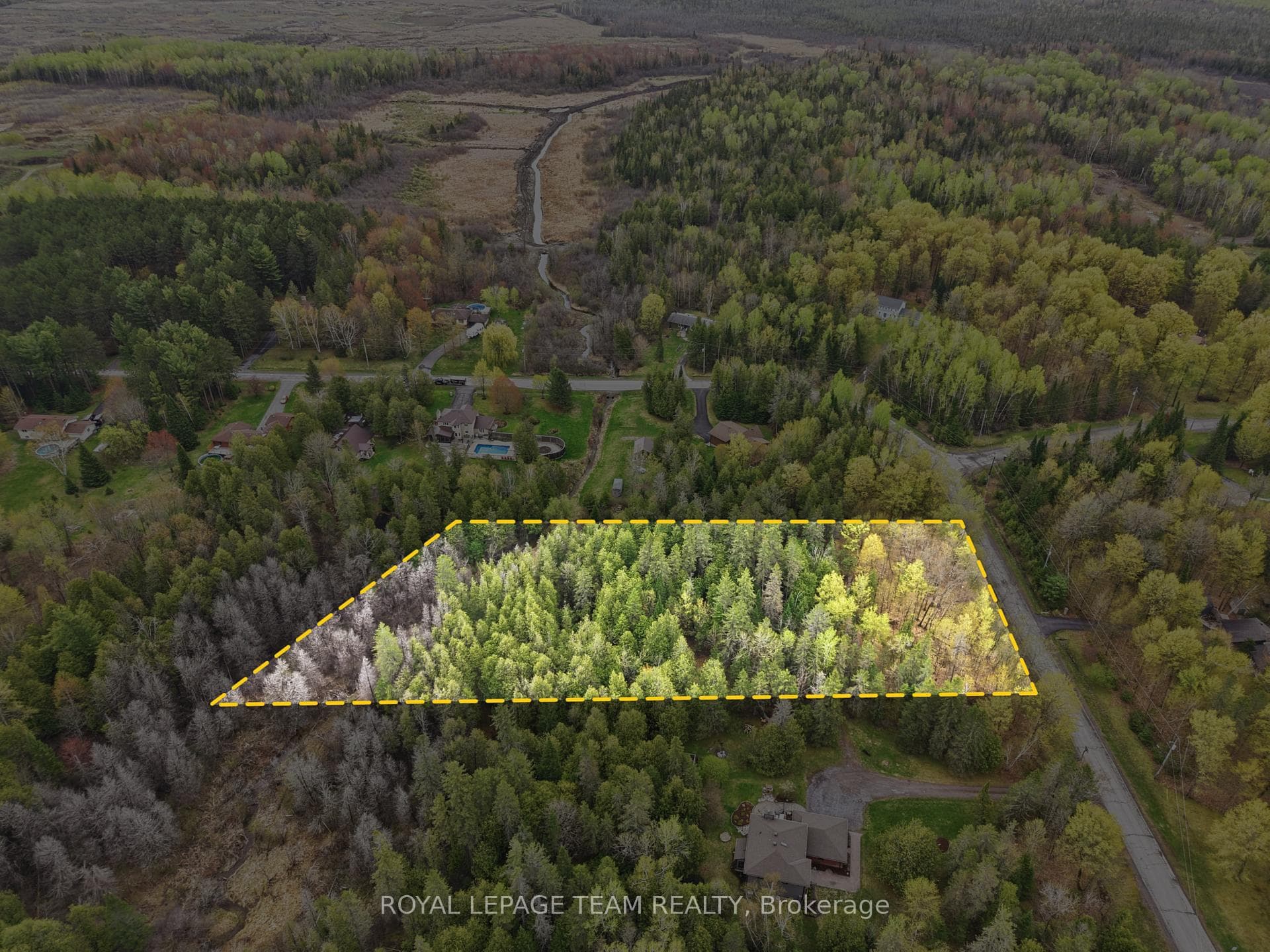 105 Pleasant Creek Drive, Carp - Huntley Ward, ON K0A 1L0, Carp - Huntley Ward — photo 1