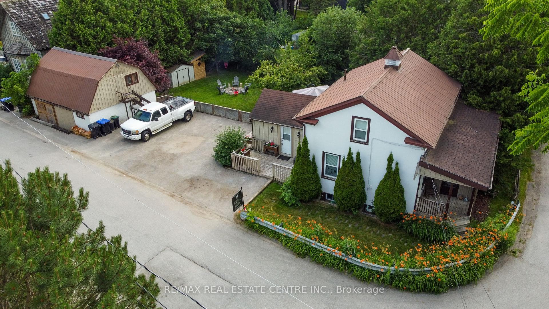 5 East John Street N, Innisfil, ON L0L 1L0, Innisfil — photo 1