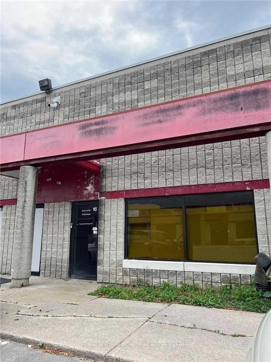 328 Passmore Avenue 16, Toronto, ON M1V 5J5, Toronto E07 — photo 1