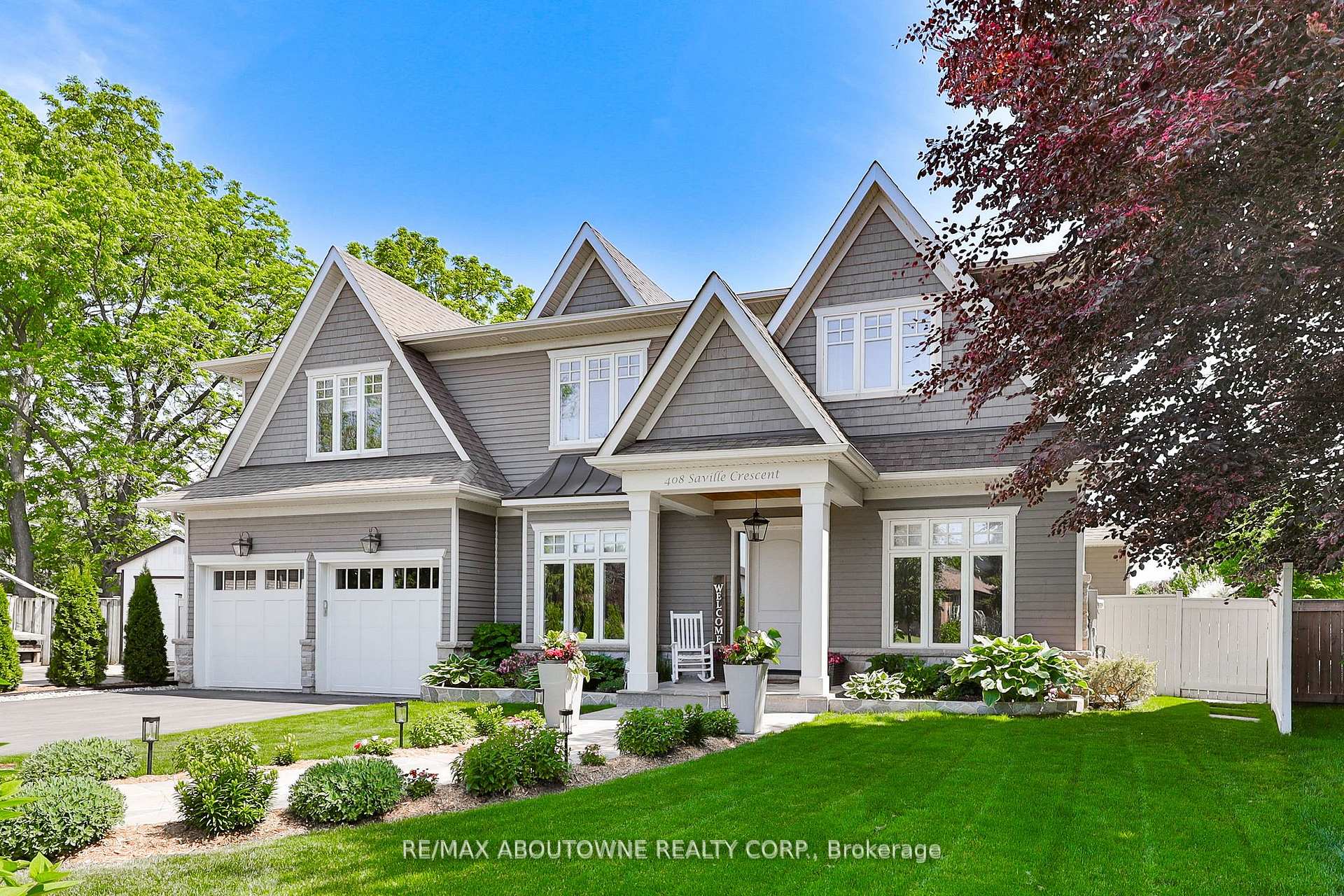 408 Saville Crescent, Oakville, ON L6L 3T8
