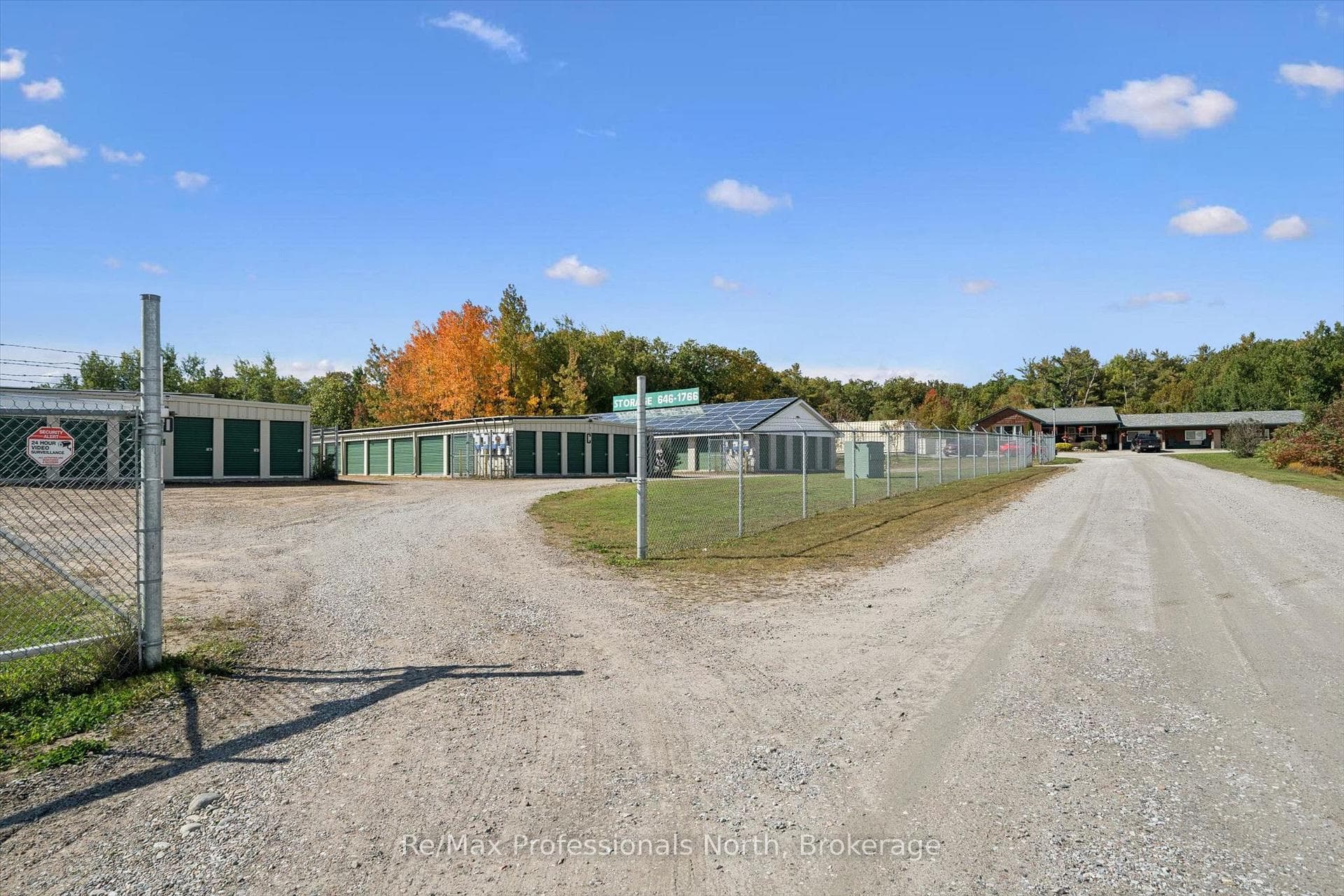 1695-1703 Winhara Road, Gravenhurst, ON P1P 1R1