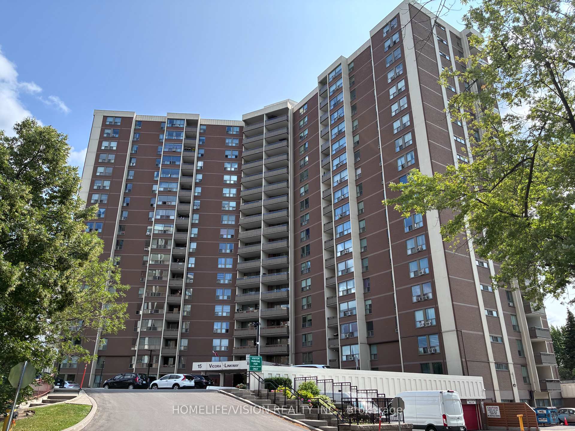 15 Vicora Linkway 416, Toronto, ON M3C 1A7, Toronto C11 — photo 1