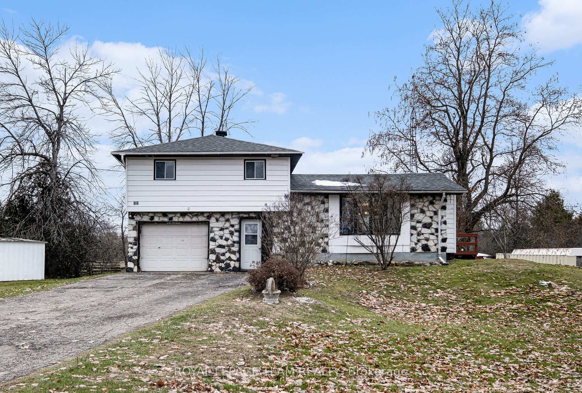 88 Bay Road, Rideau Lakes, ON K0G 1L0, Rideau Lakes — photo 1