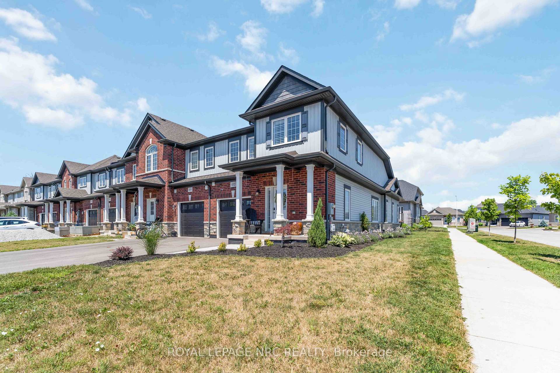 432 Viking Street, Fort Erie, ON L2A 0E3, Fort Erie — photo 1