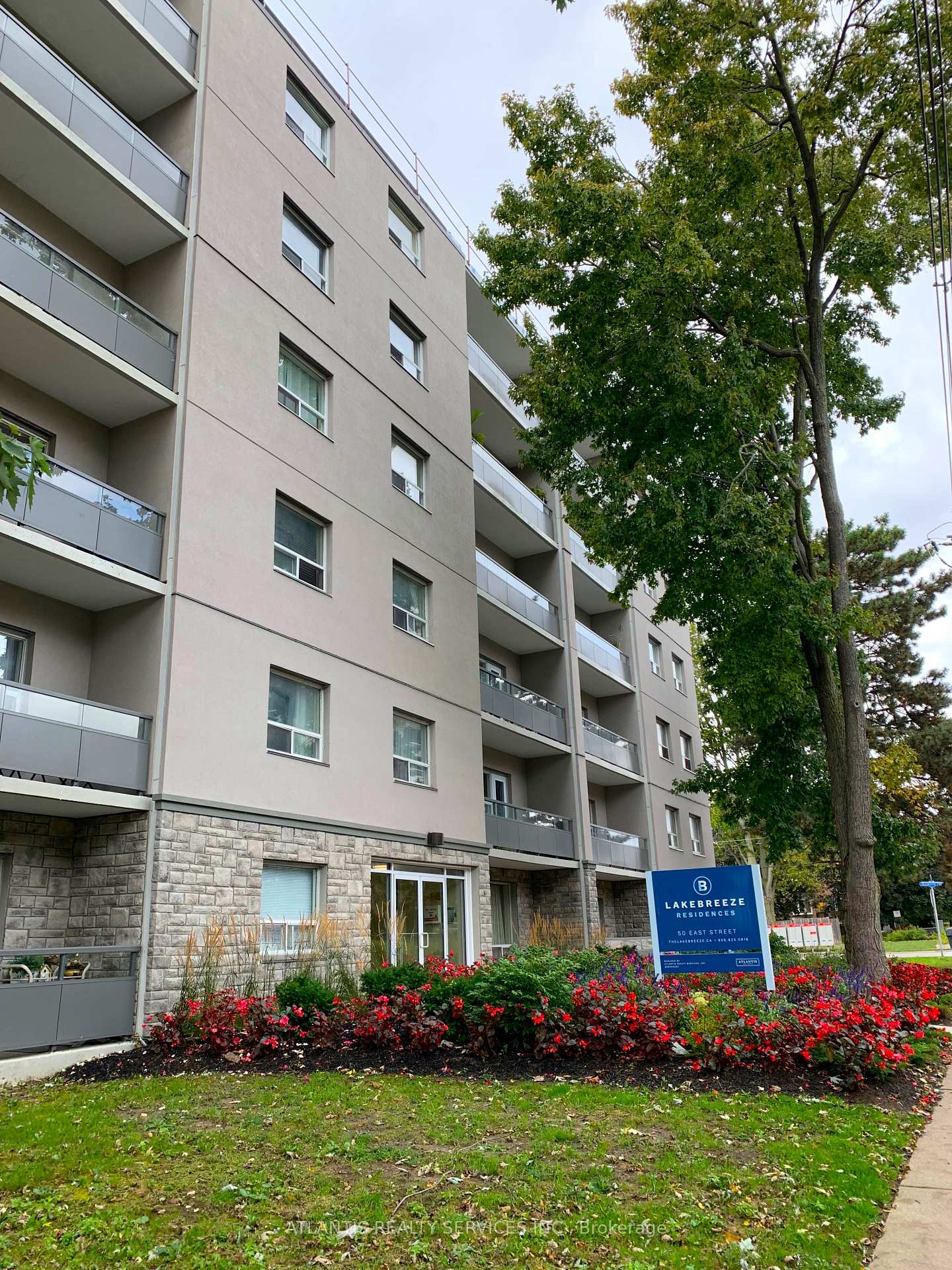 50 East Street 408, Oakville, ON L6L 3K4, Oakville — photo 1